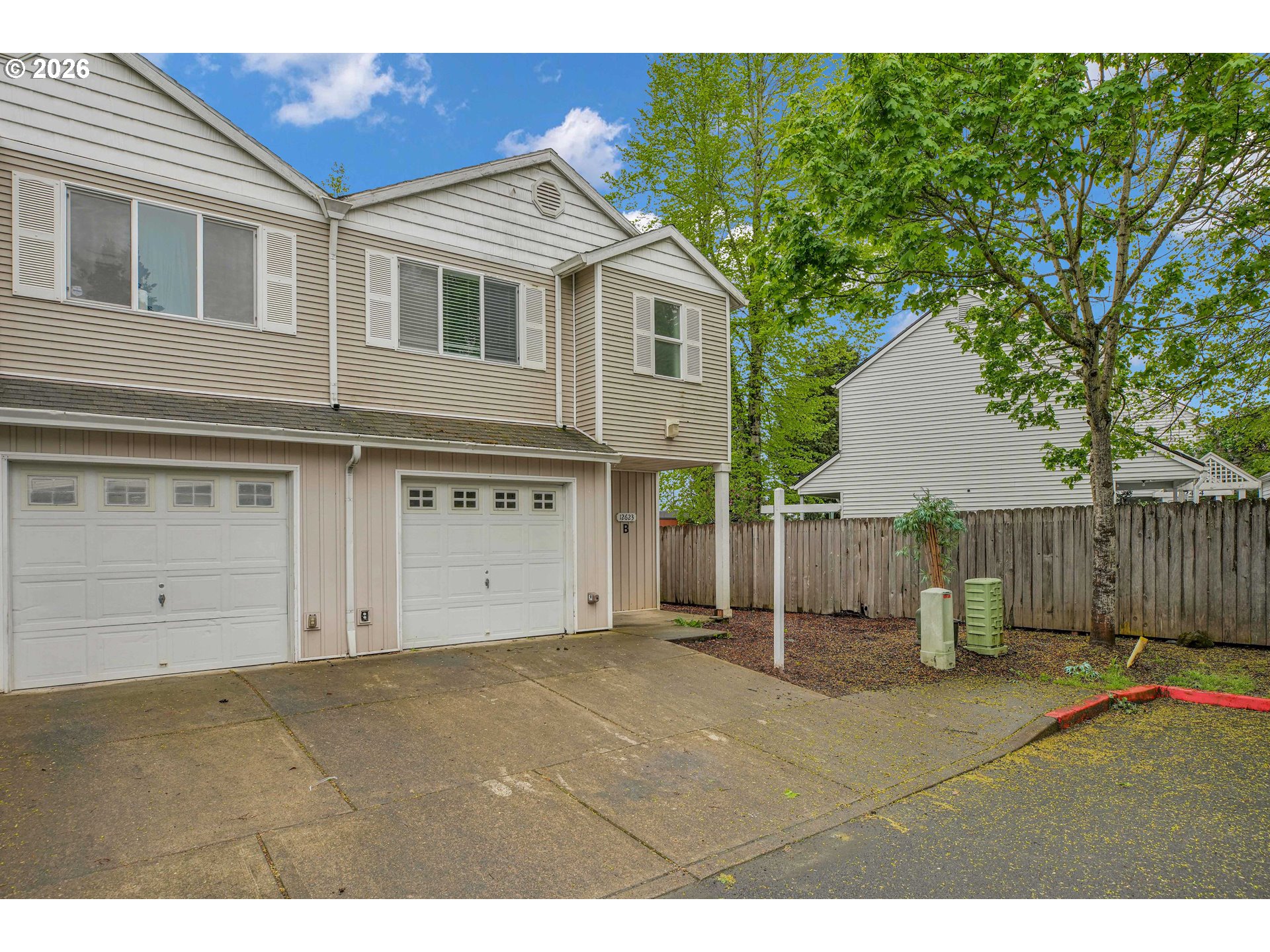 Photo #2: 318719628 Listing: Photo #2