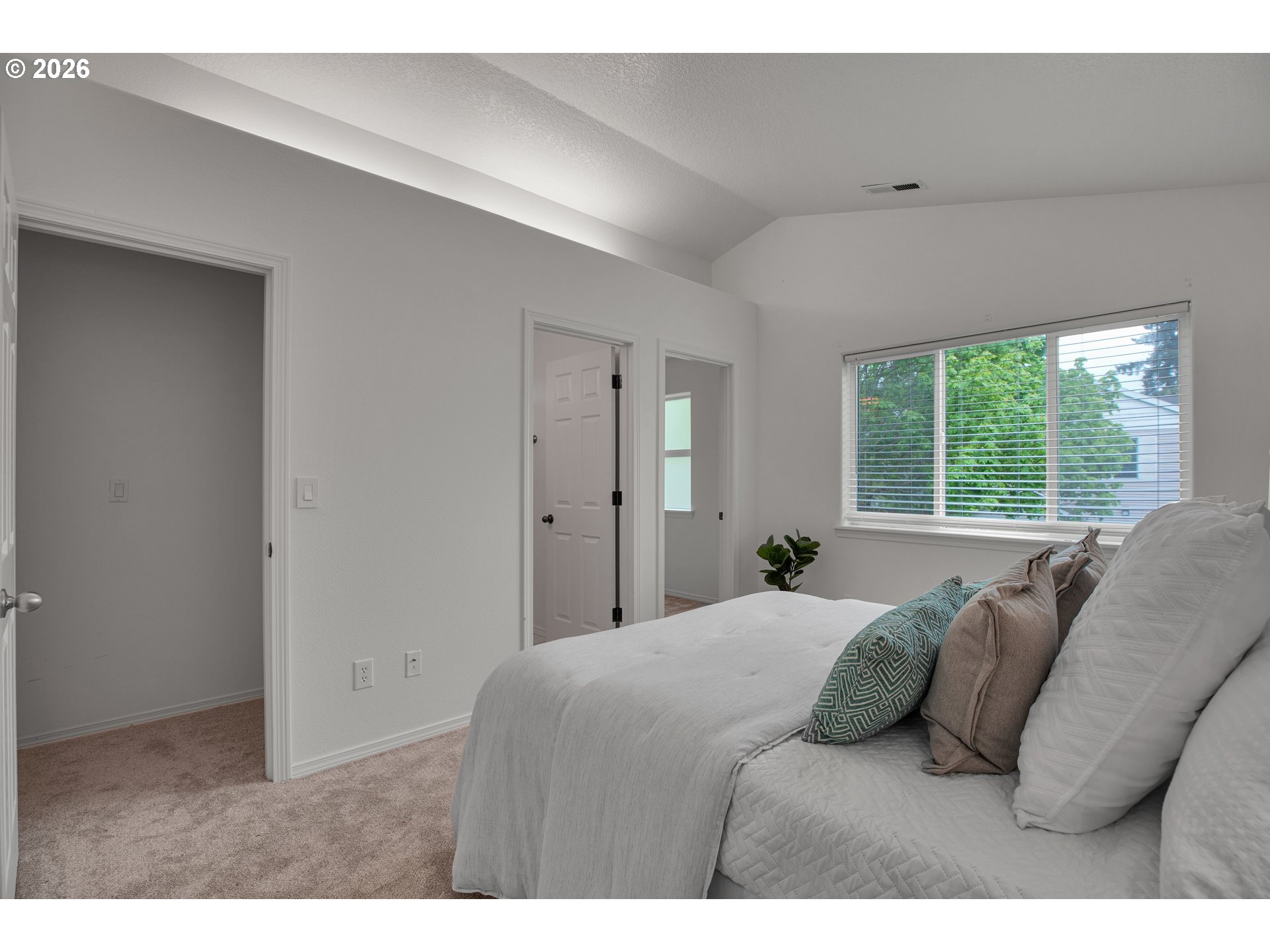 Photo #34: 318719628 Listing: Photo #34