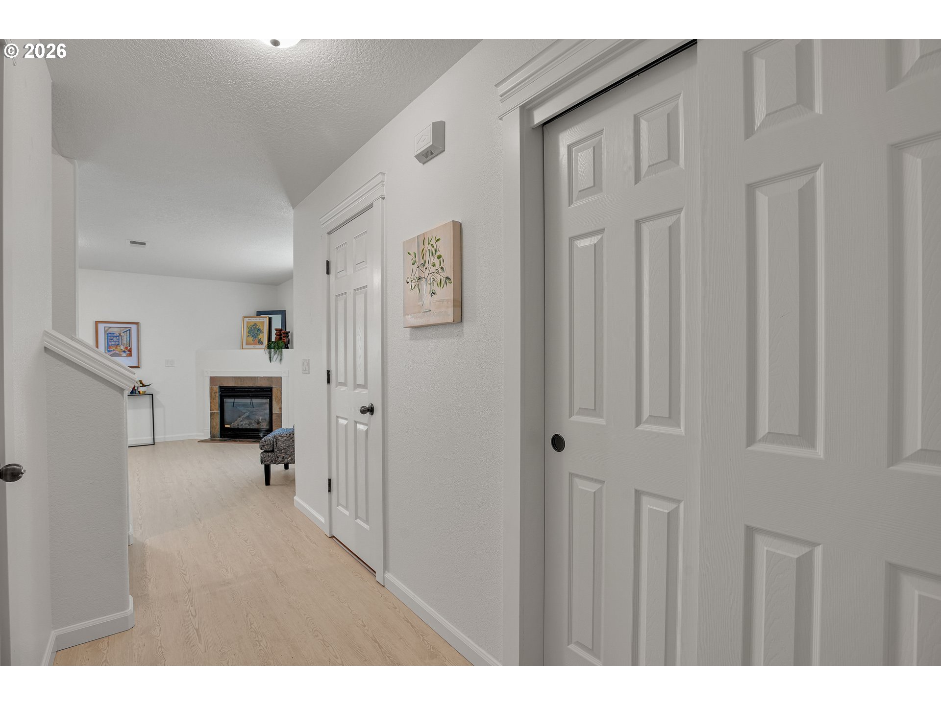 Photo #3: 318719628 Listing: Photo #3