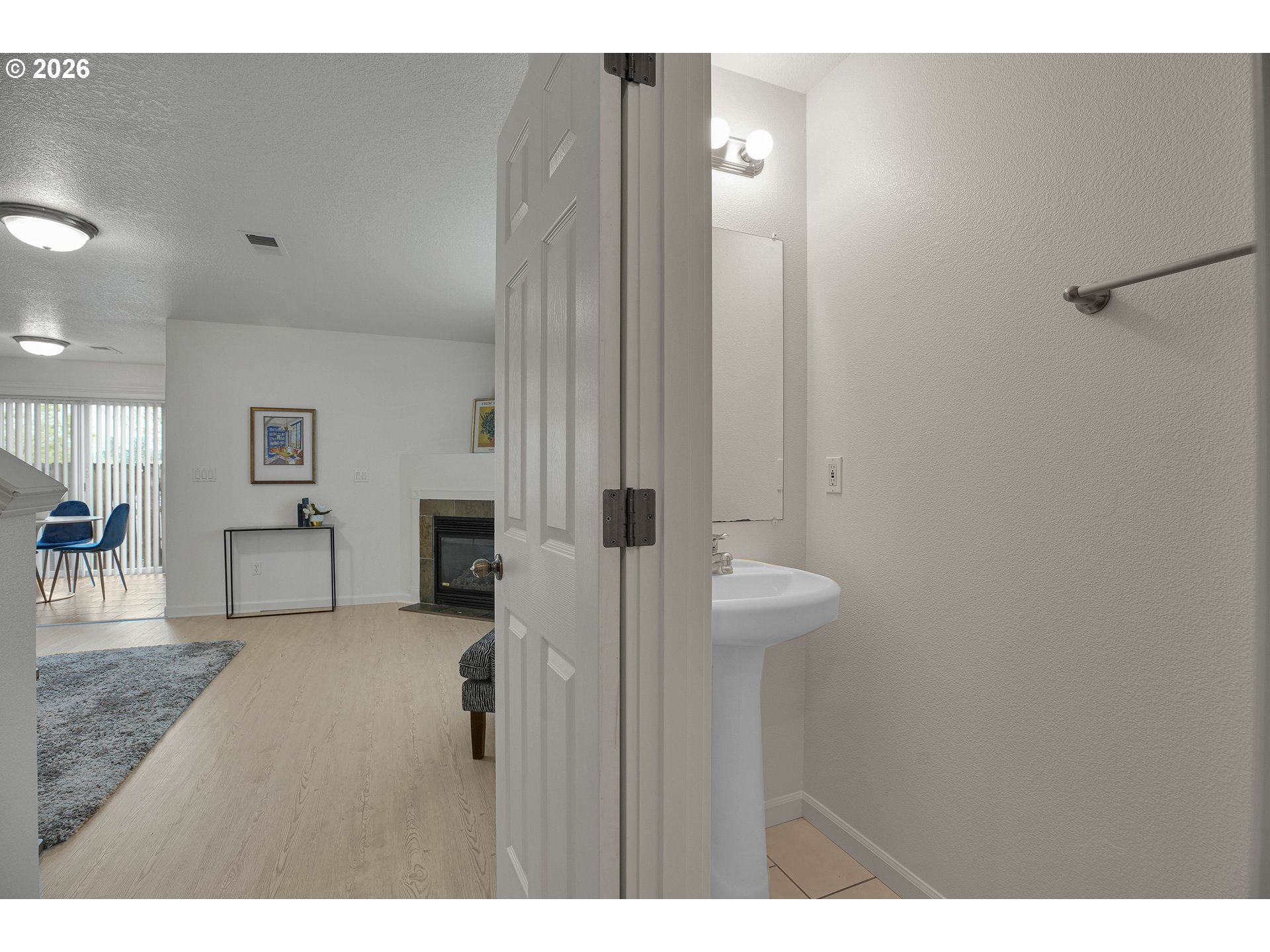 Photo #6: 318719628 Listing: Photo #6