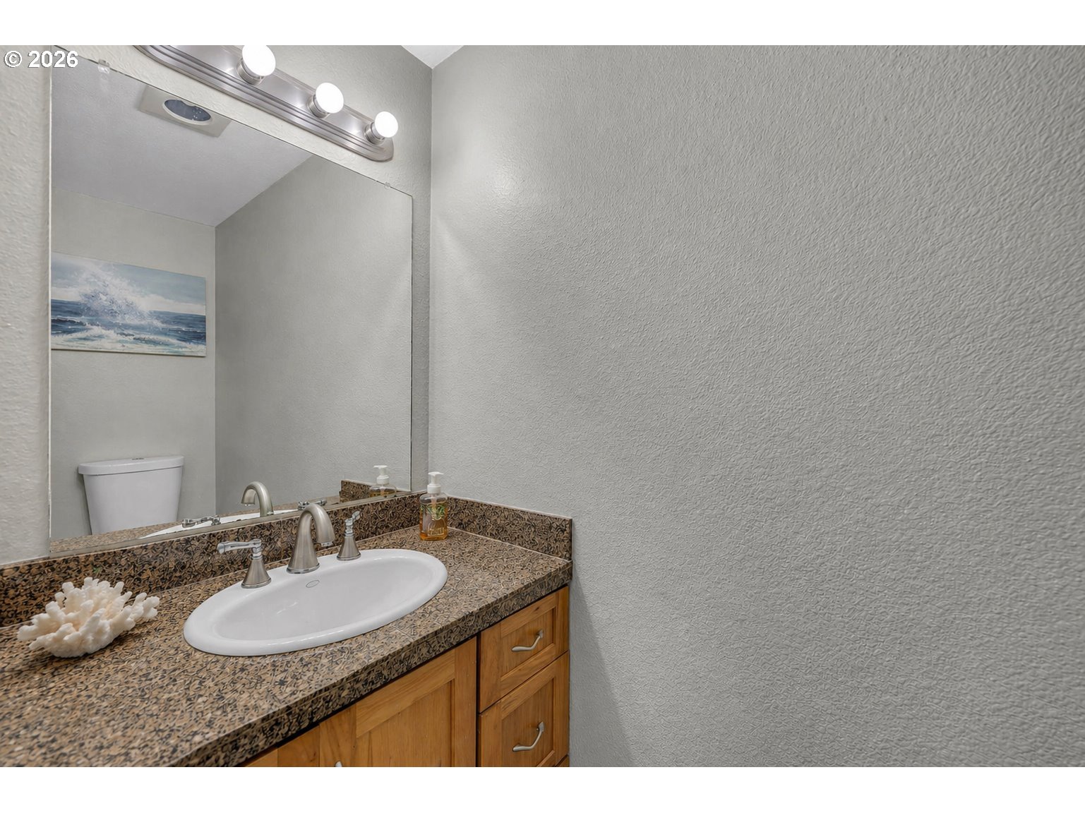 Photo #3: 318875750 Listing: Photo #3