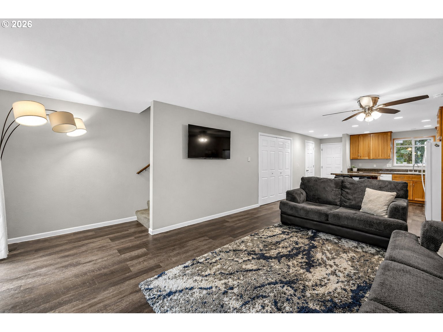 Photo #5: 318875750 Listing: Photo #5