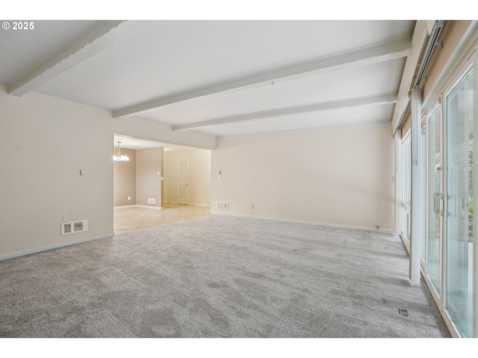 Photo #11: 319457305 Listing: Photo #11
