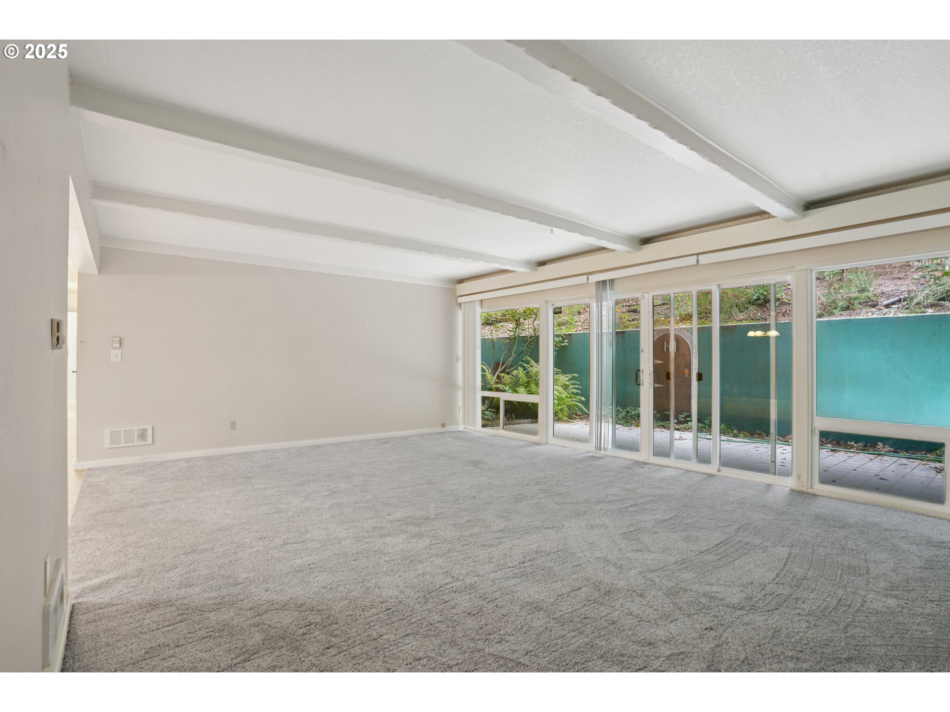 Photo #12: 319457305 Listing: Photo #12