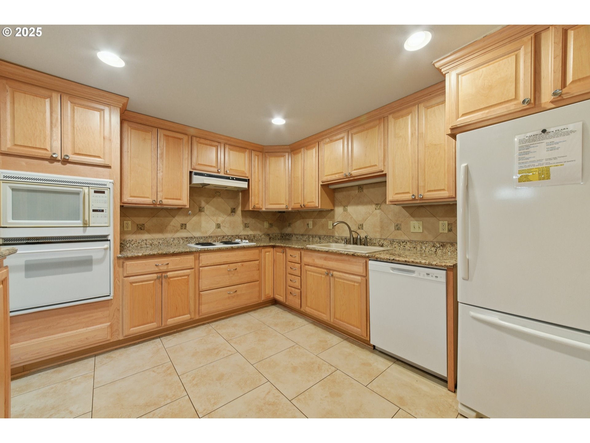 Photo #14: 319457305 Listing: Photo #14
