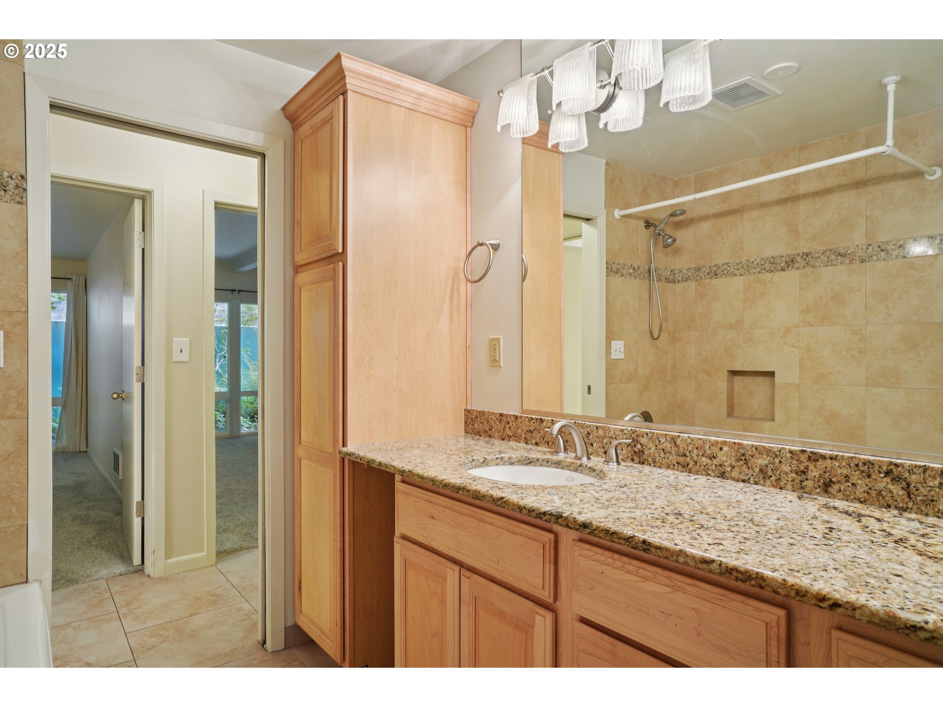 Photo #22: 319457305 Listing: Photo #22