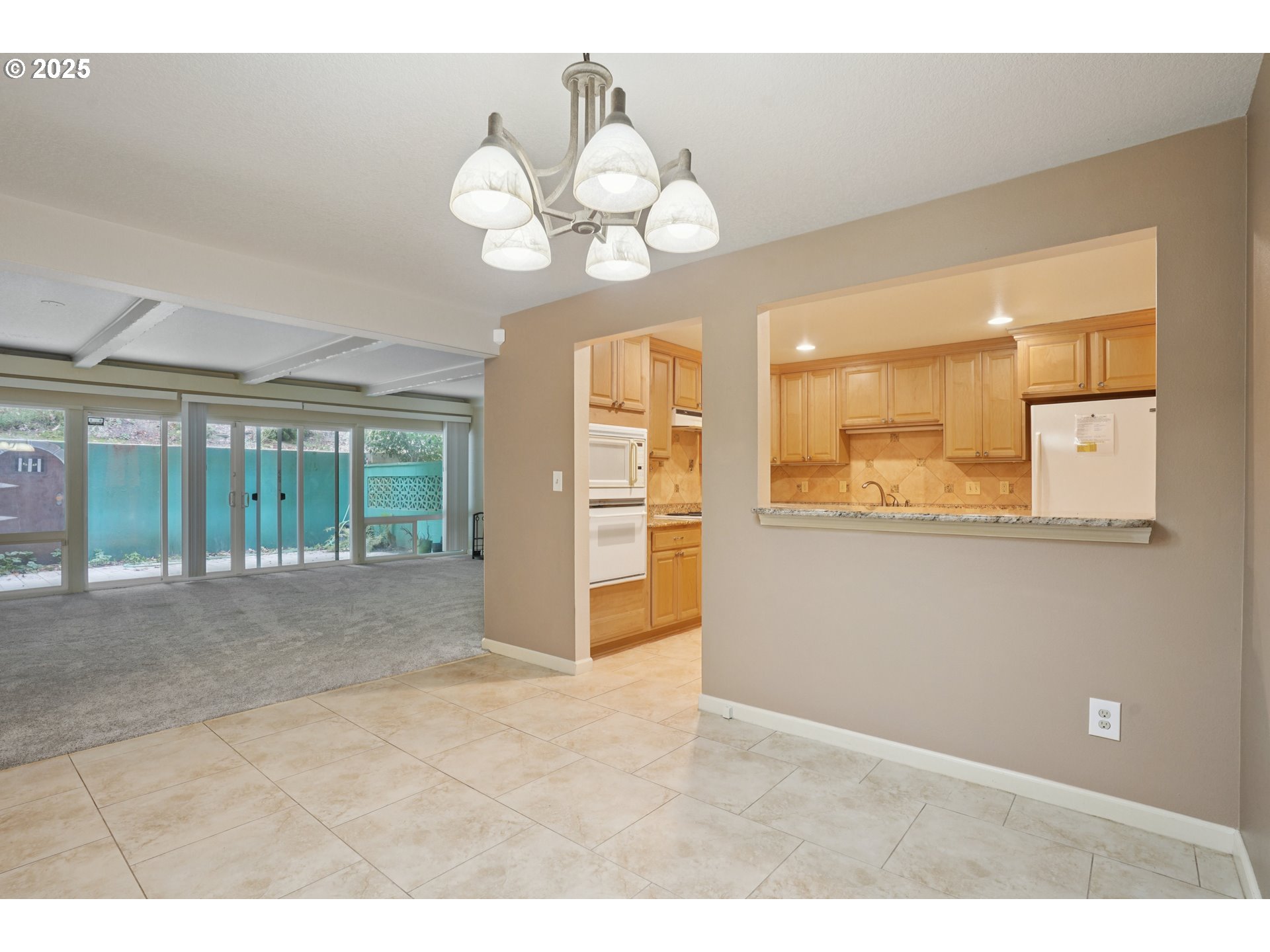 Photo #7: 319457305 Listing: Photo #7
