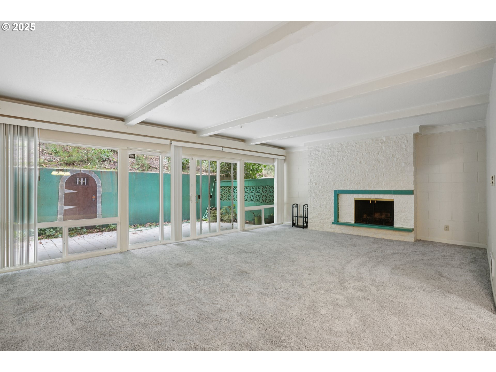 Photo #9: 319457305 Listing: Photo #9