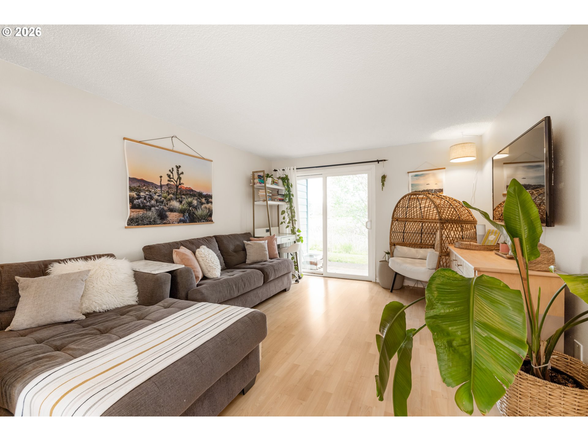 Photo #10: 319690627 Listing: Photo #10