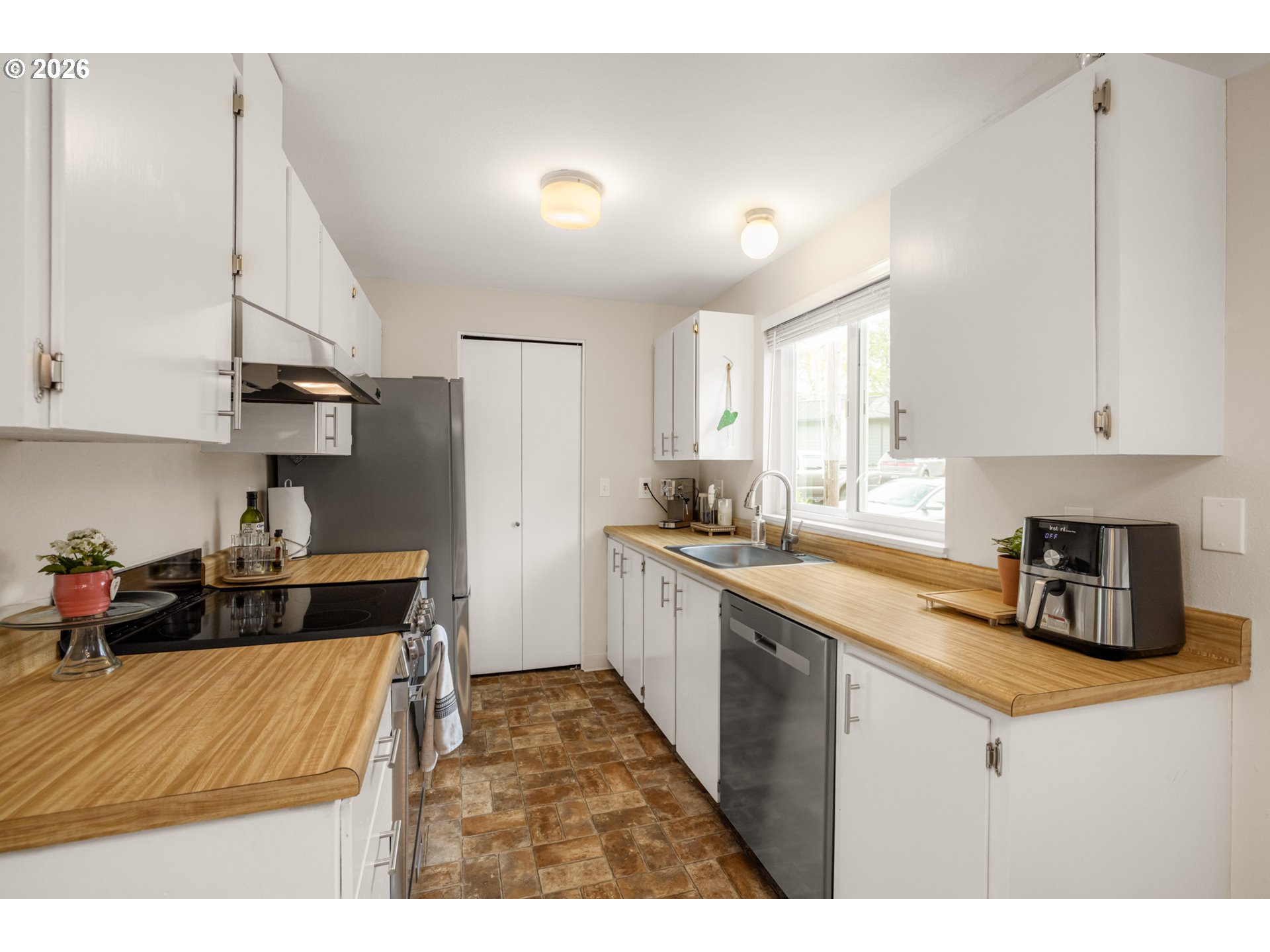 Photo #7: 319690627 Listing: Photo #7