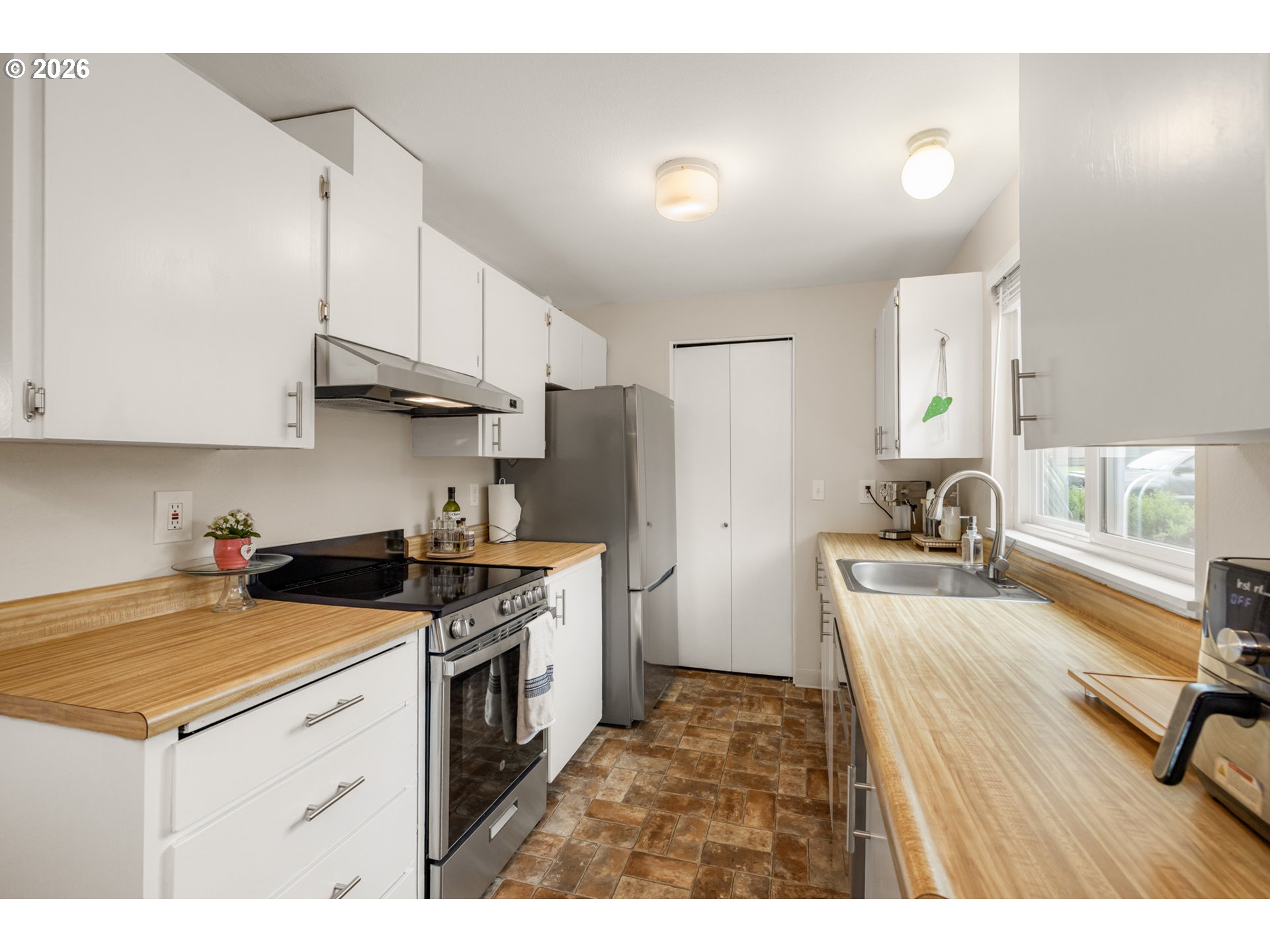 Photo #8: 319690627 Listing: Photo #8