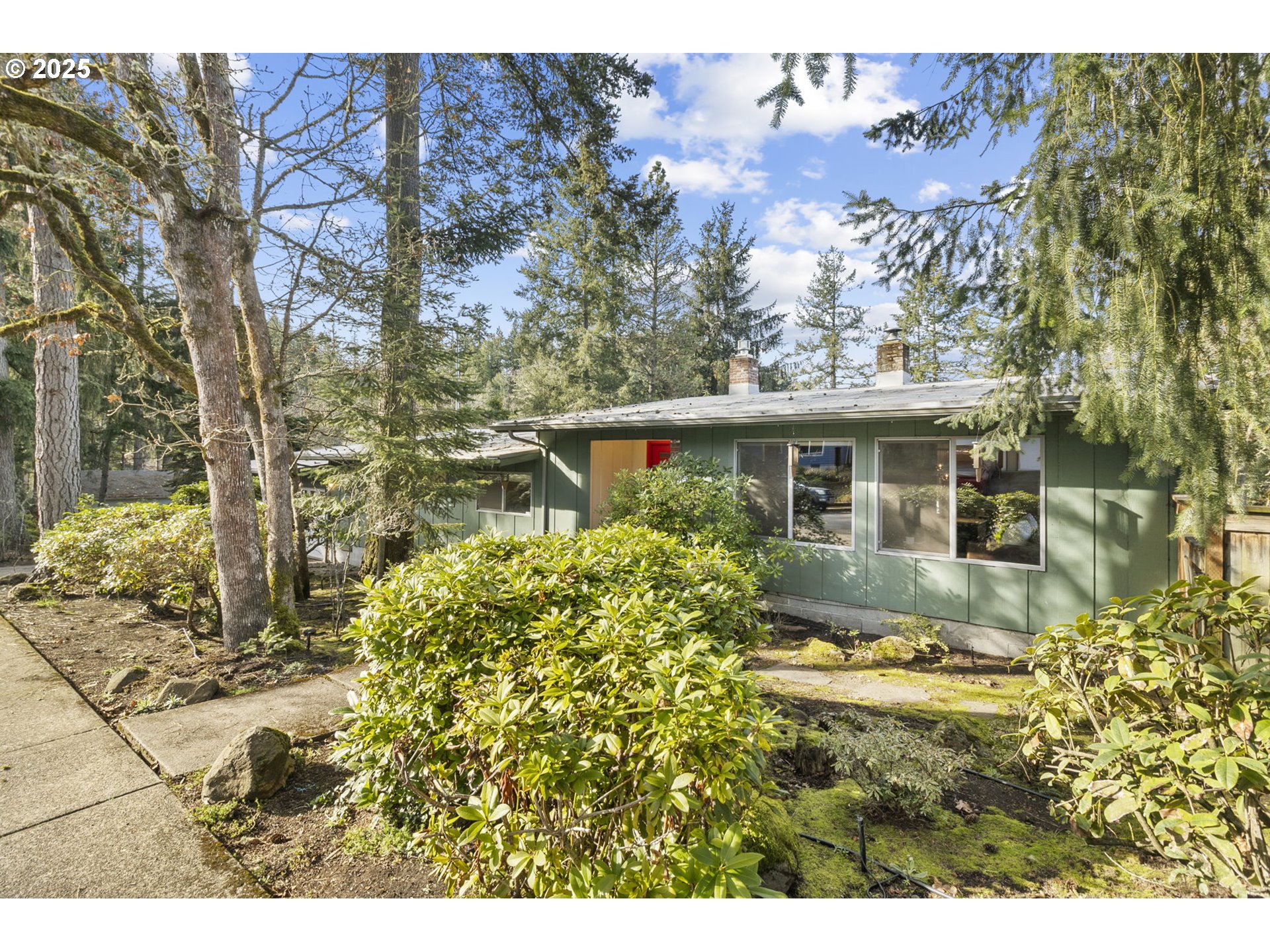 75 W 35th Ave
