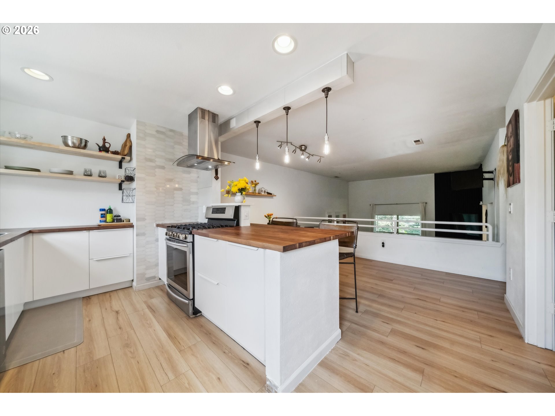 Photo #13: 320186031 Listing: Photo #13