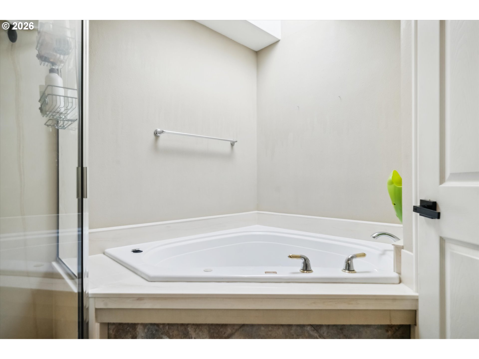 Photo #18: 320186031 Listing: Photo #18