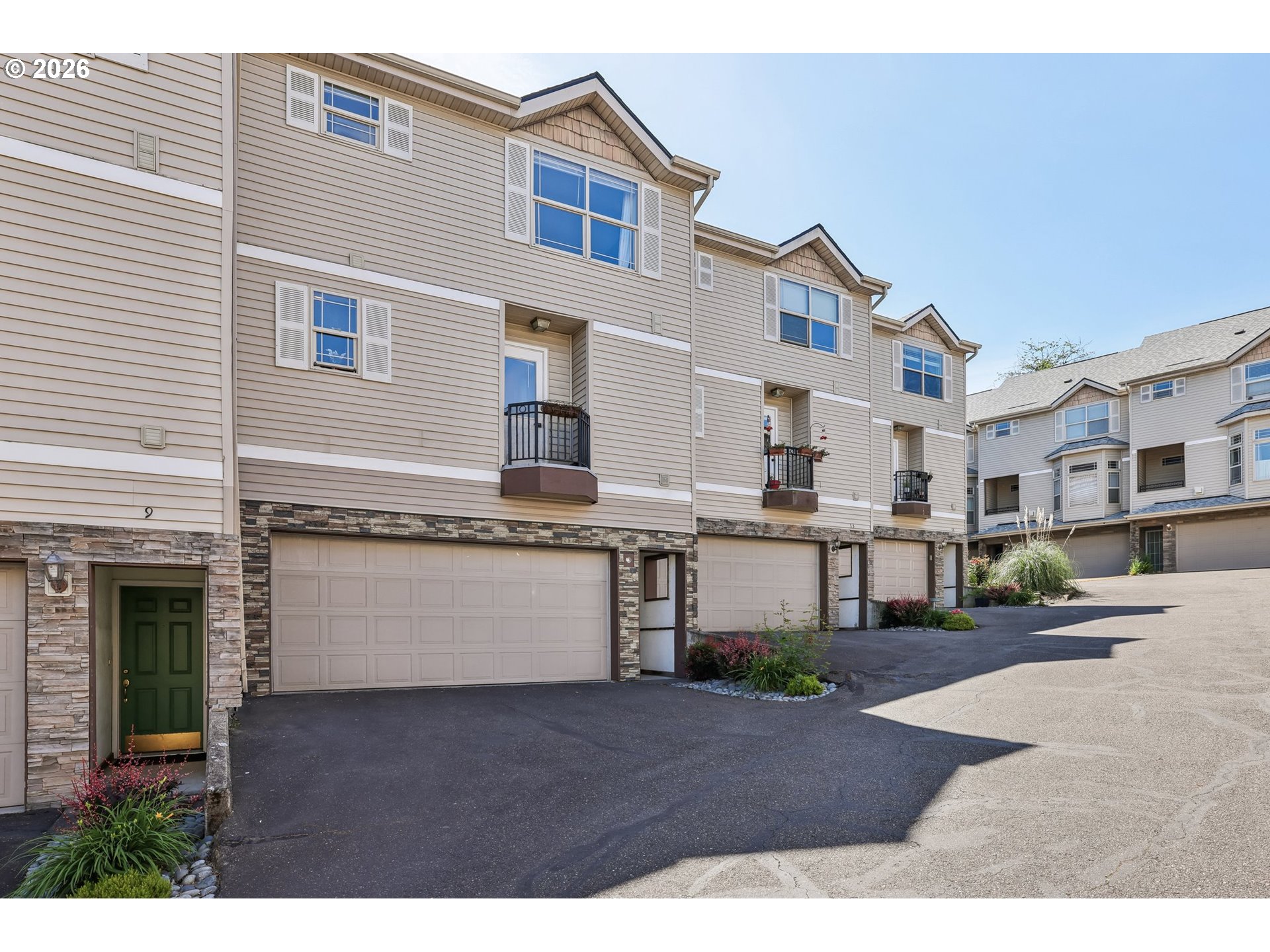 Photo #24: 320186031 Listing: Photo #24