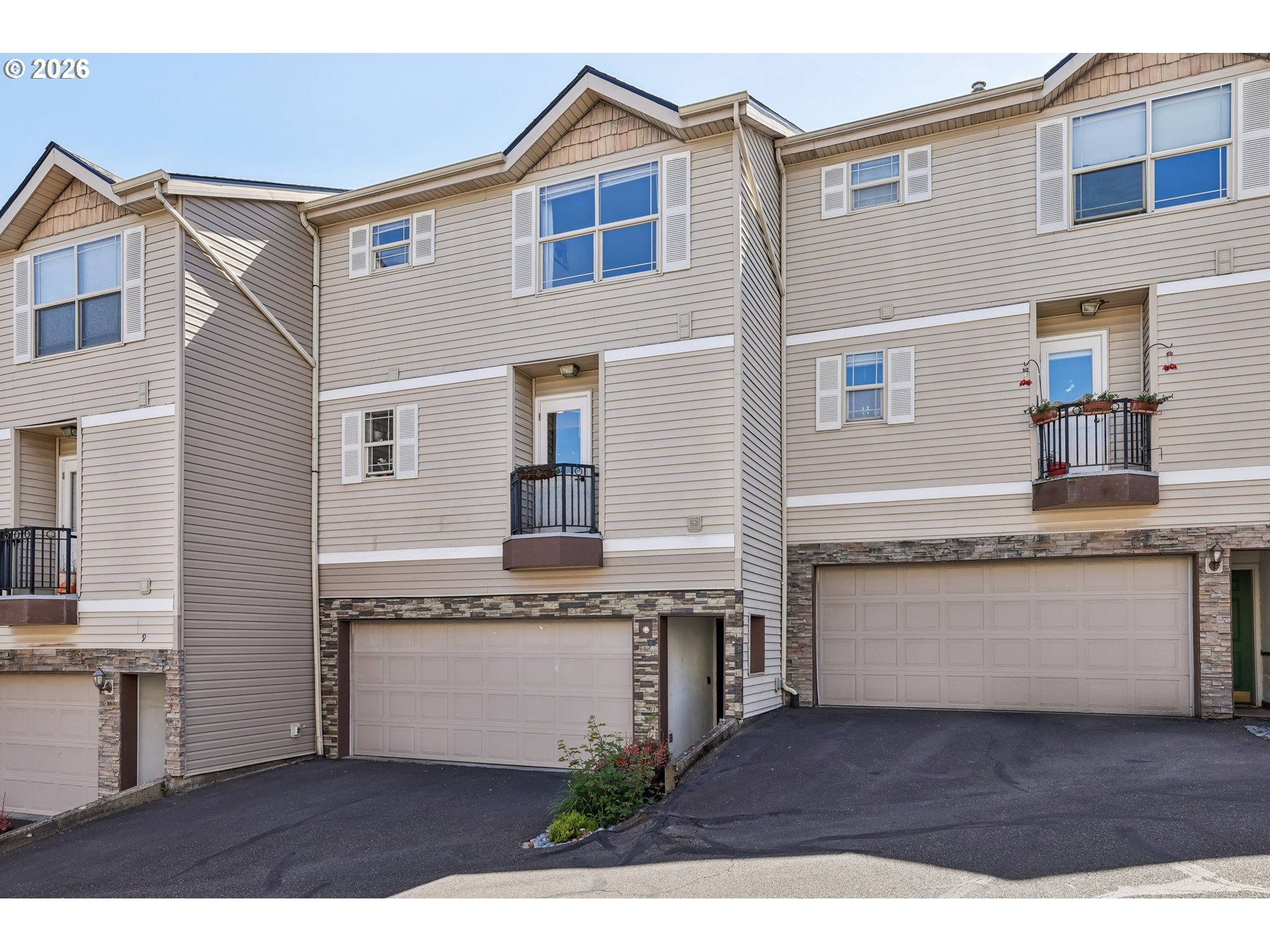 Photo #26: 320186031 Listing: Photo #26