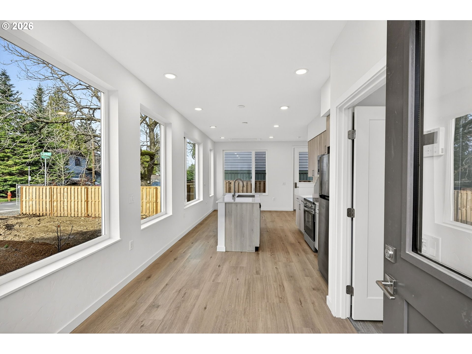 Photo #1: 320319731 Listing: Photo #1