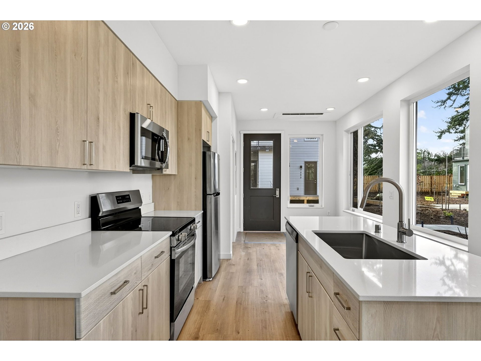 Photo #6: 320319731 Listing: Photo #6