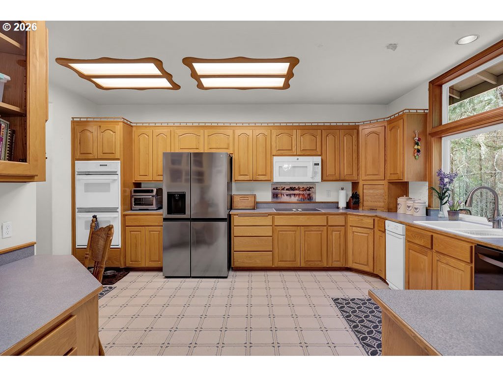 Property photo 12 of 48