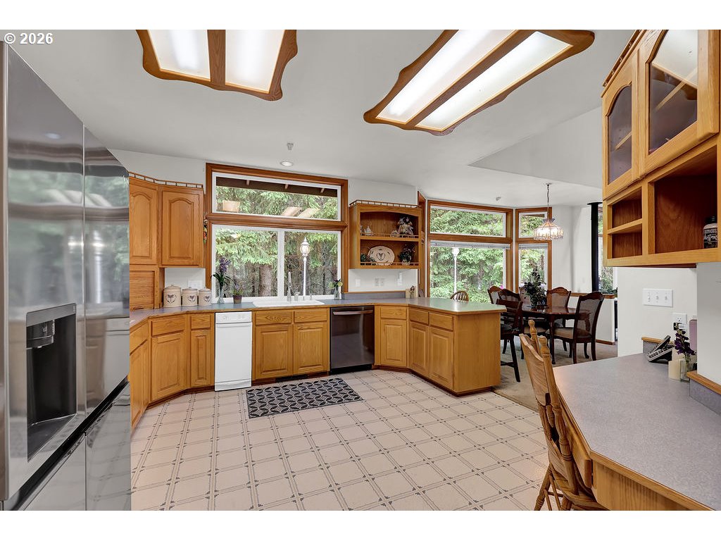 Property photo 13 of 48
