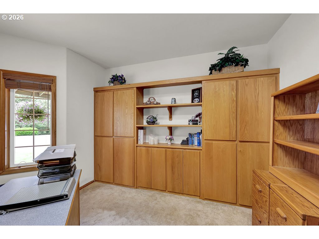 Property photo 18 of 48