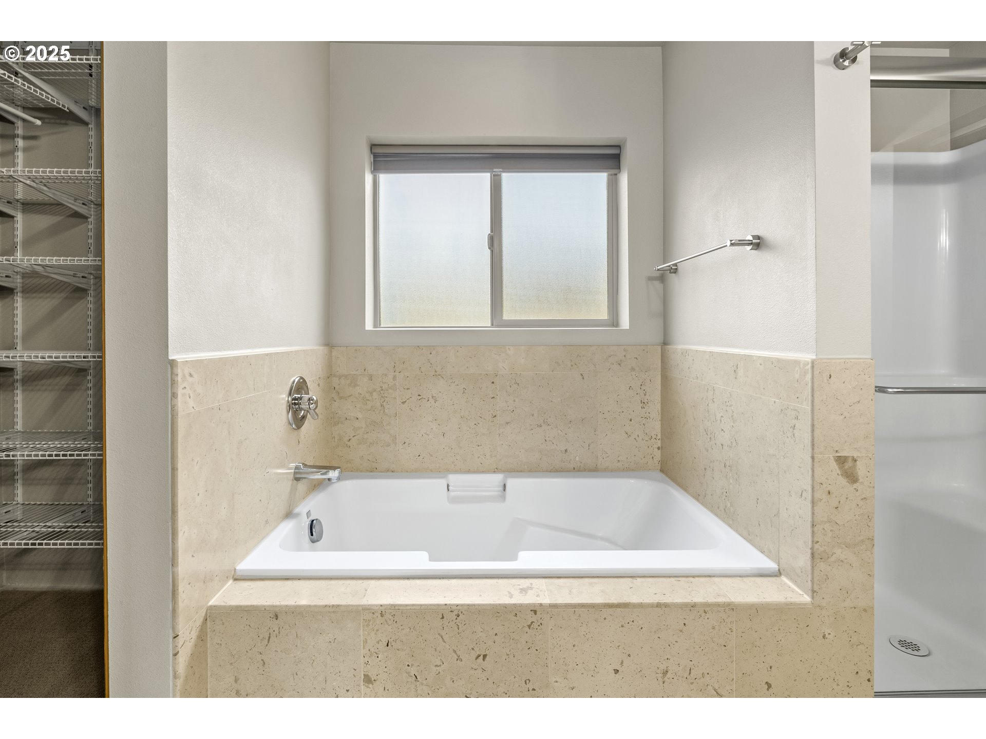 Photo #10: 321493666 Listing: Photo #10