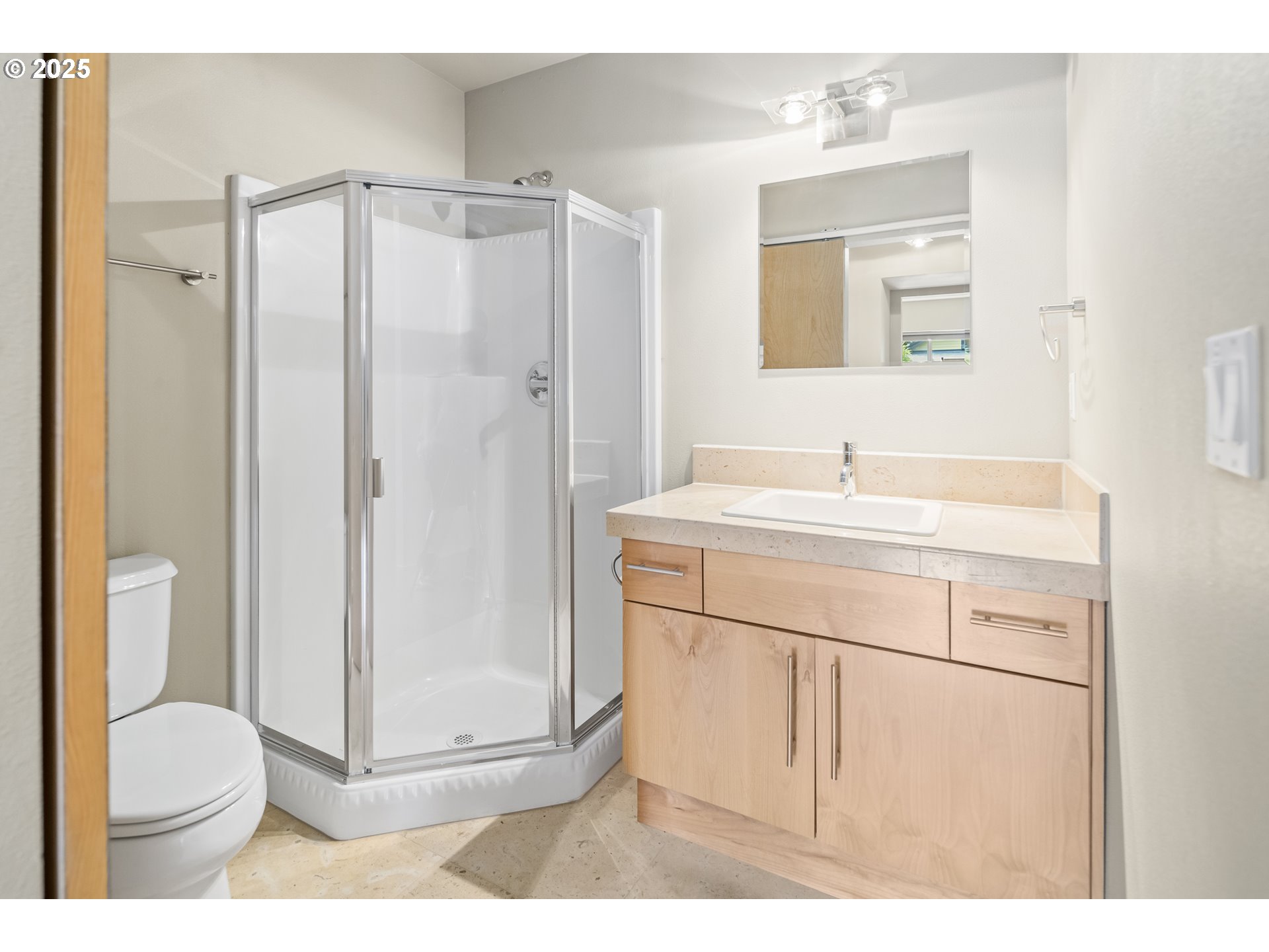 Photo #20: 321493666 Listing: Photo #20