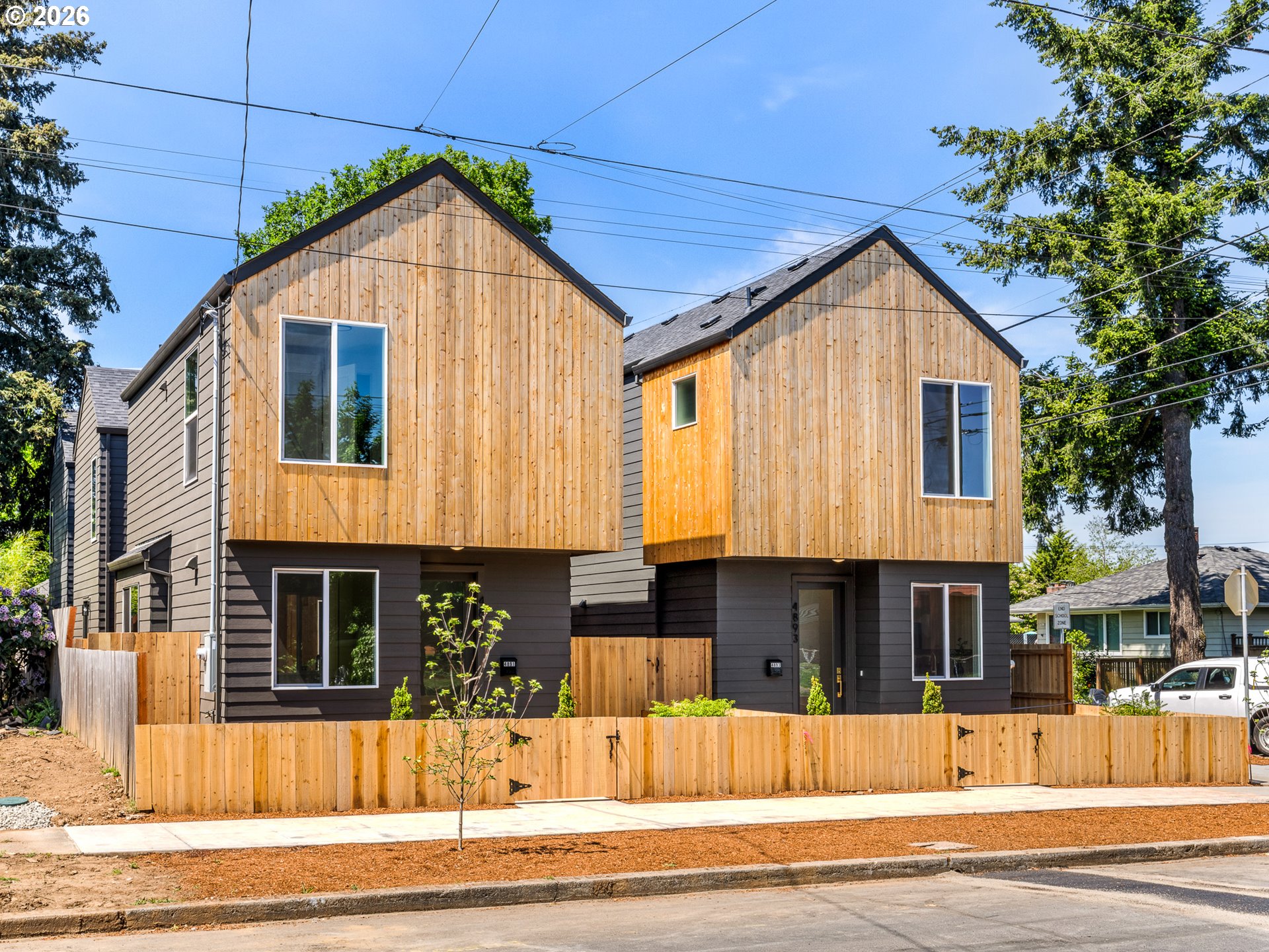 4893 NE CESAR E CHAVEZ BLVD, Portland, OR, 97211