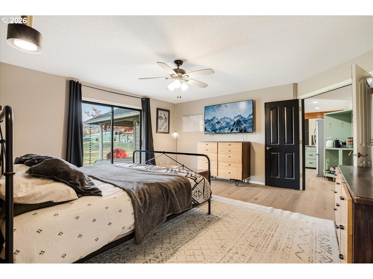 13492 S Warnock, Oregon City, OR, 97045