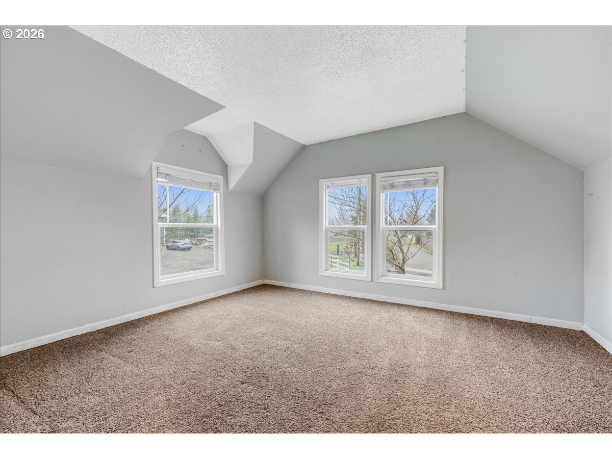 13492 S Warnock, Oregon City, OR, 97045