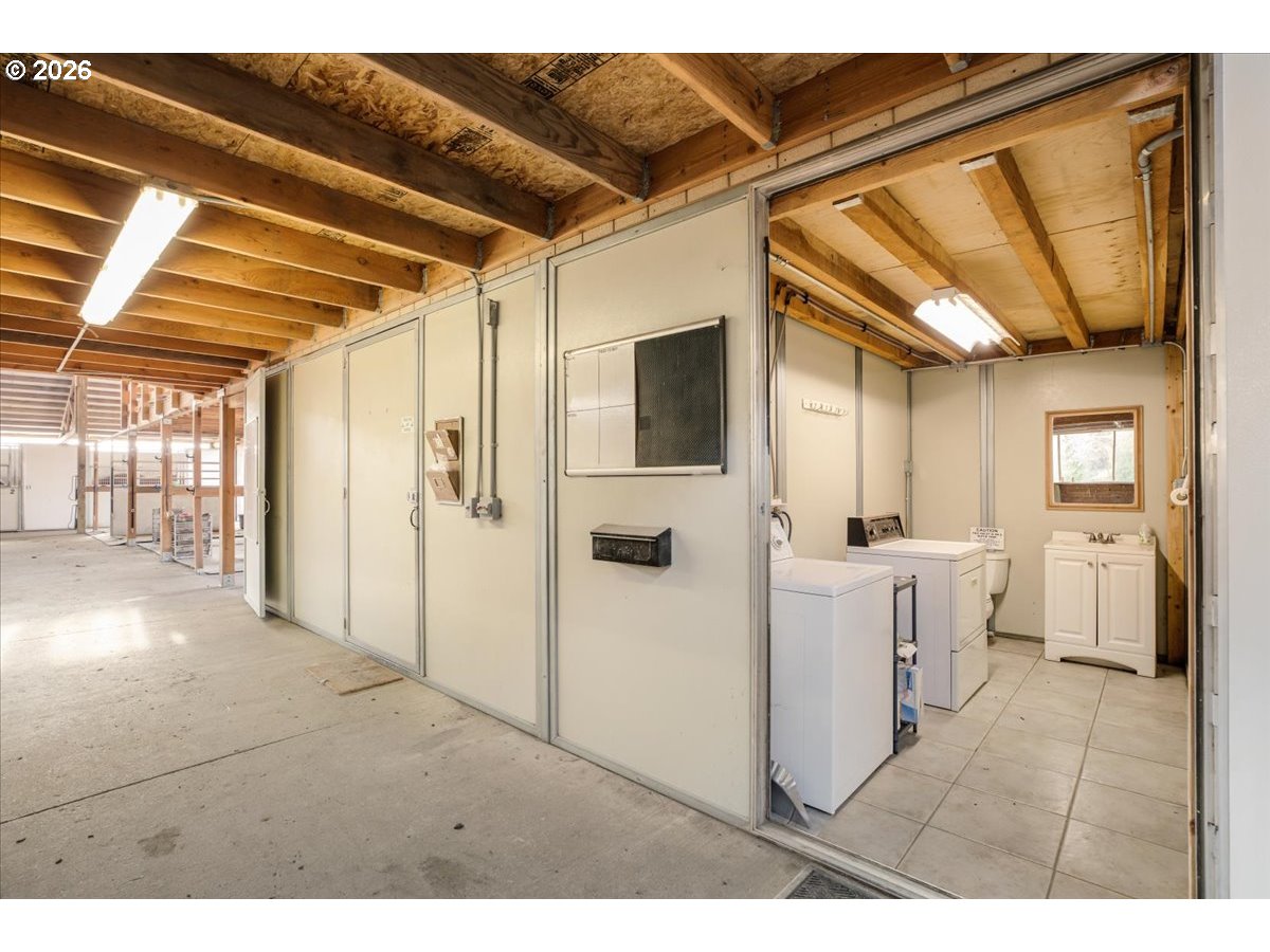 13492 S Warnock, Oregon City, OR, 97045