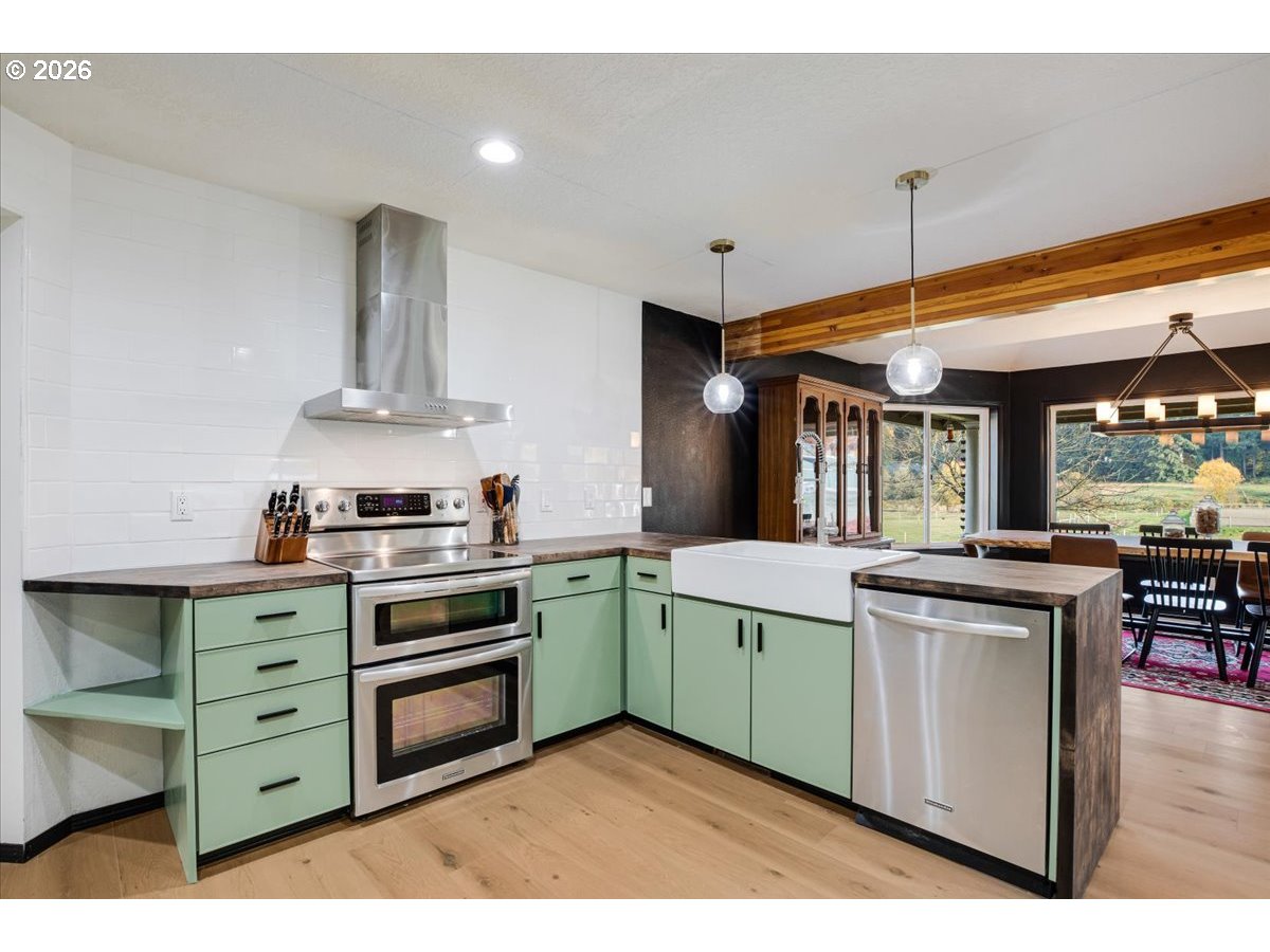 13492 S Warnock, Oregon City, OR, 97045