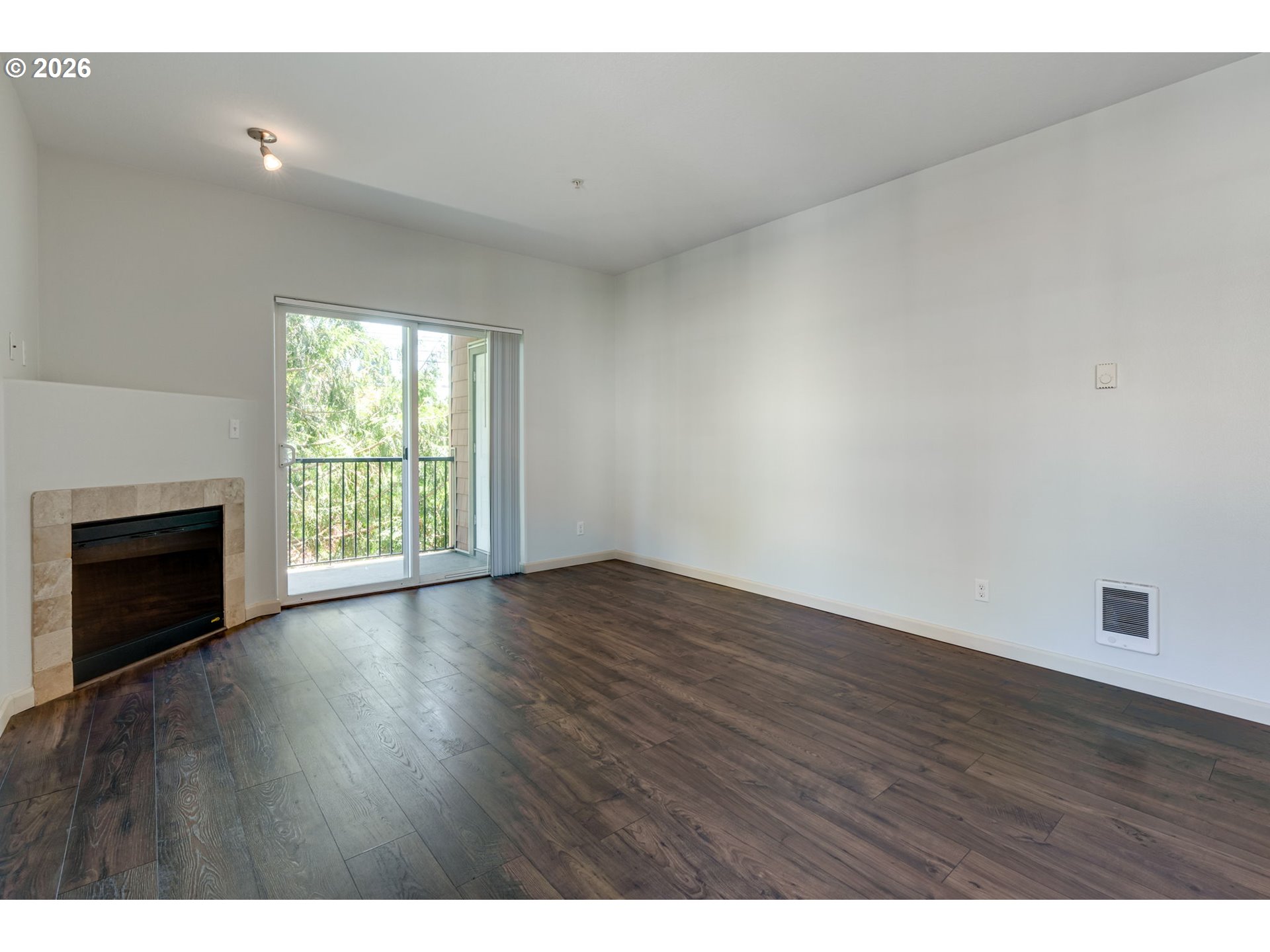 Photo #12: 321882753 Listing: Photo #12