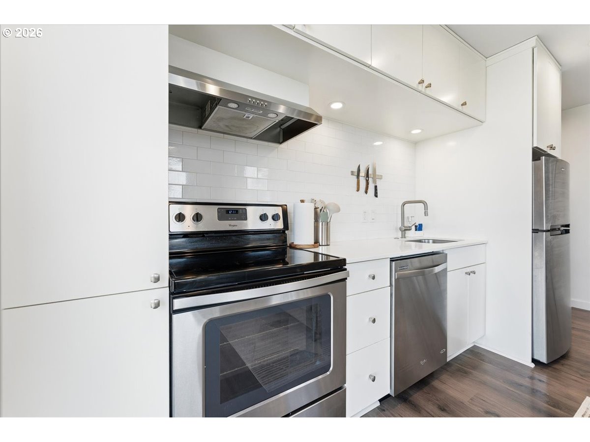 Photo #11: 322007730 Listing: Photo #11