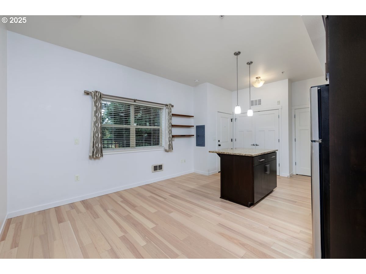 Photo #13: 322016717 Listing: Photo #13