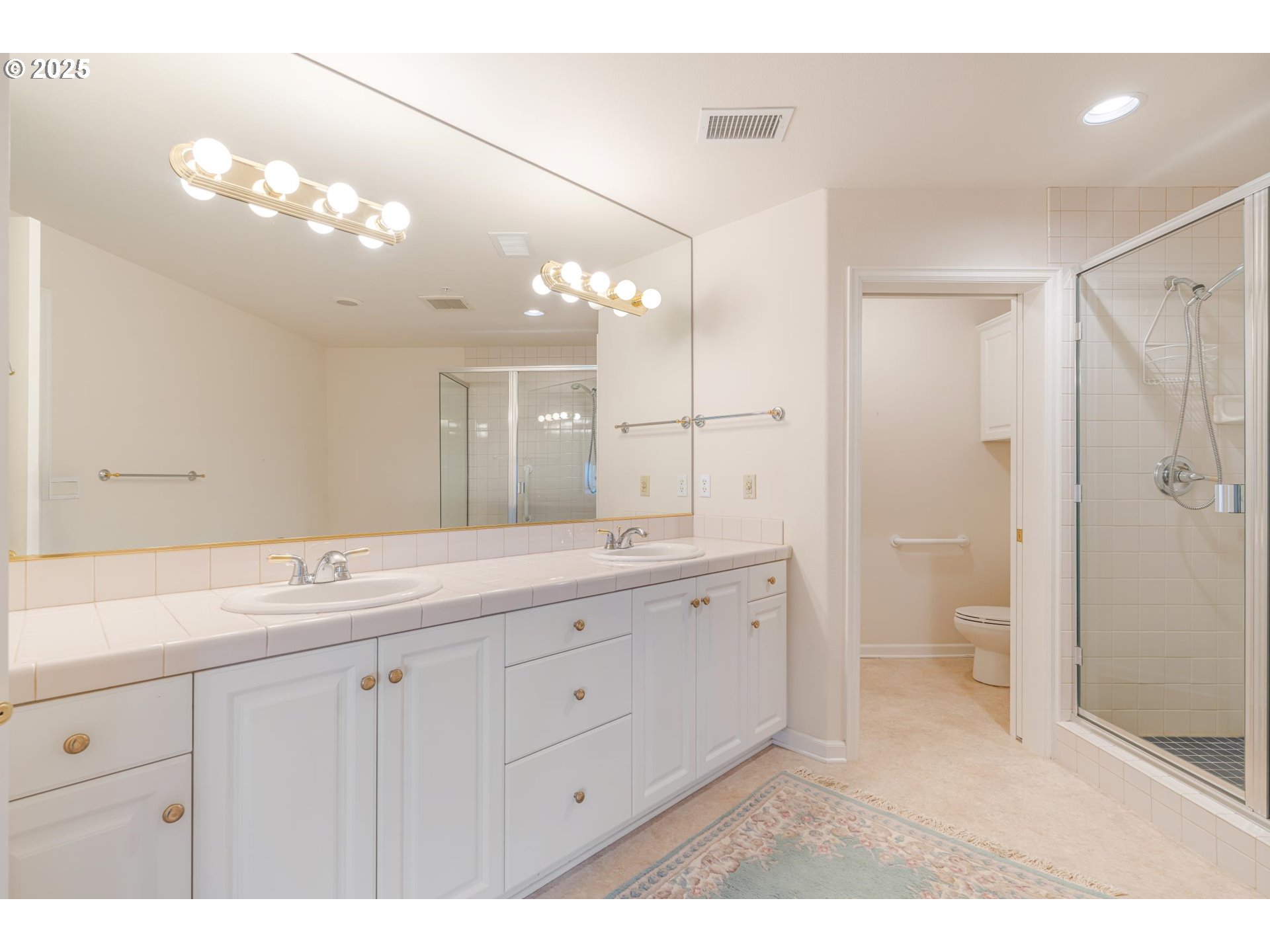 Photo #19: 322068011 Listing: Photo #19