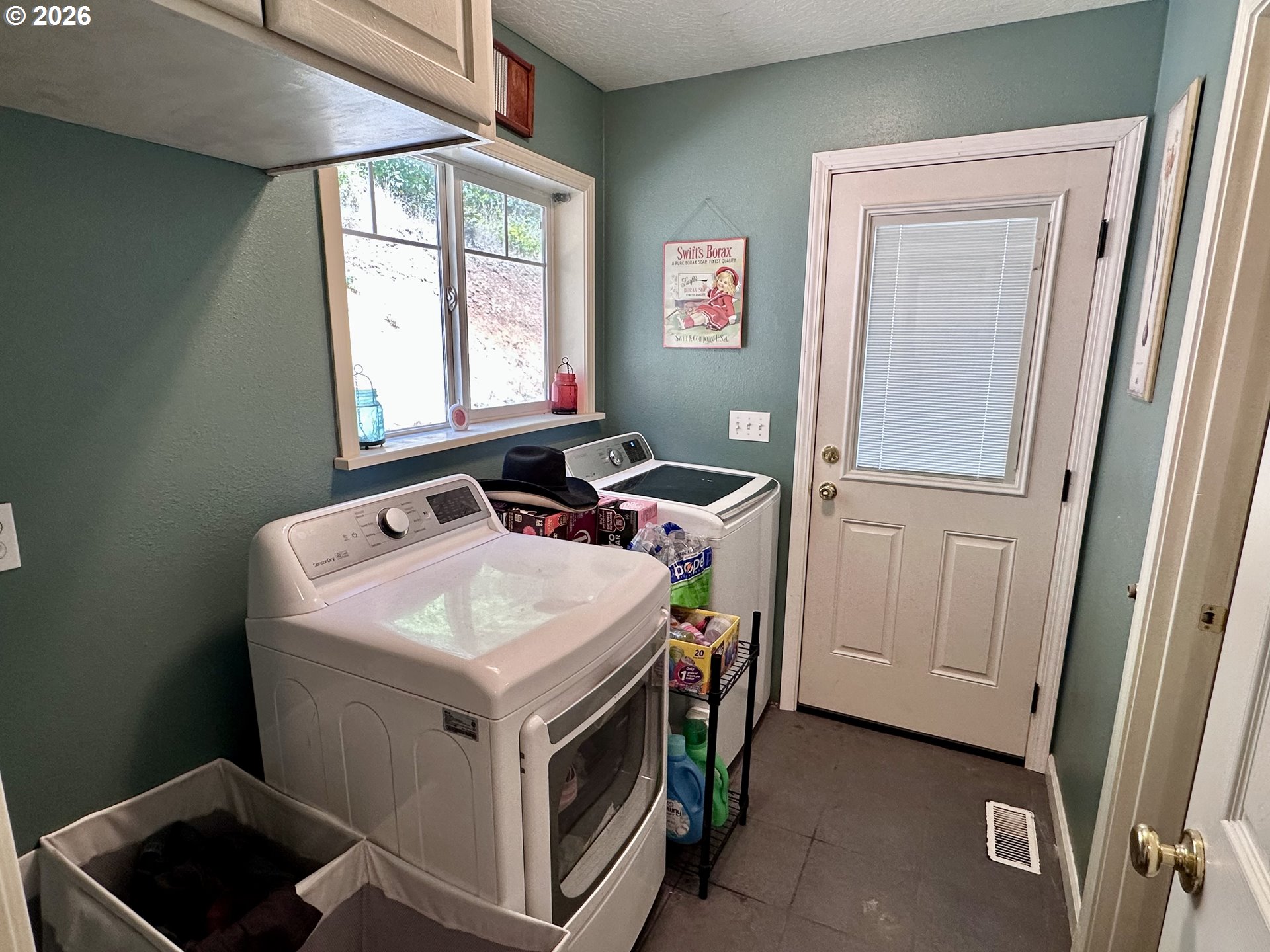 Property photo 15 of 45