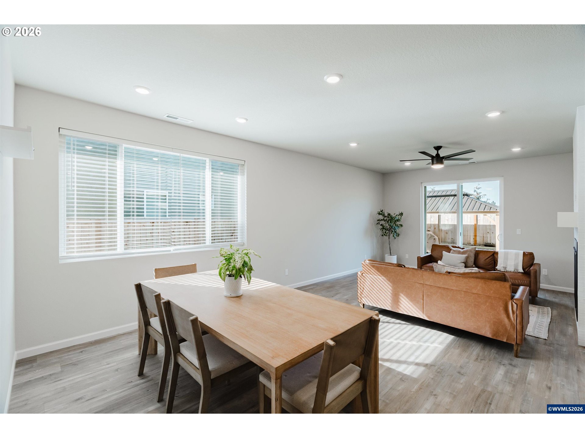 210 WALNUT ST, Mt Angel, OR, 97362