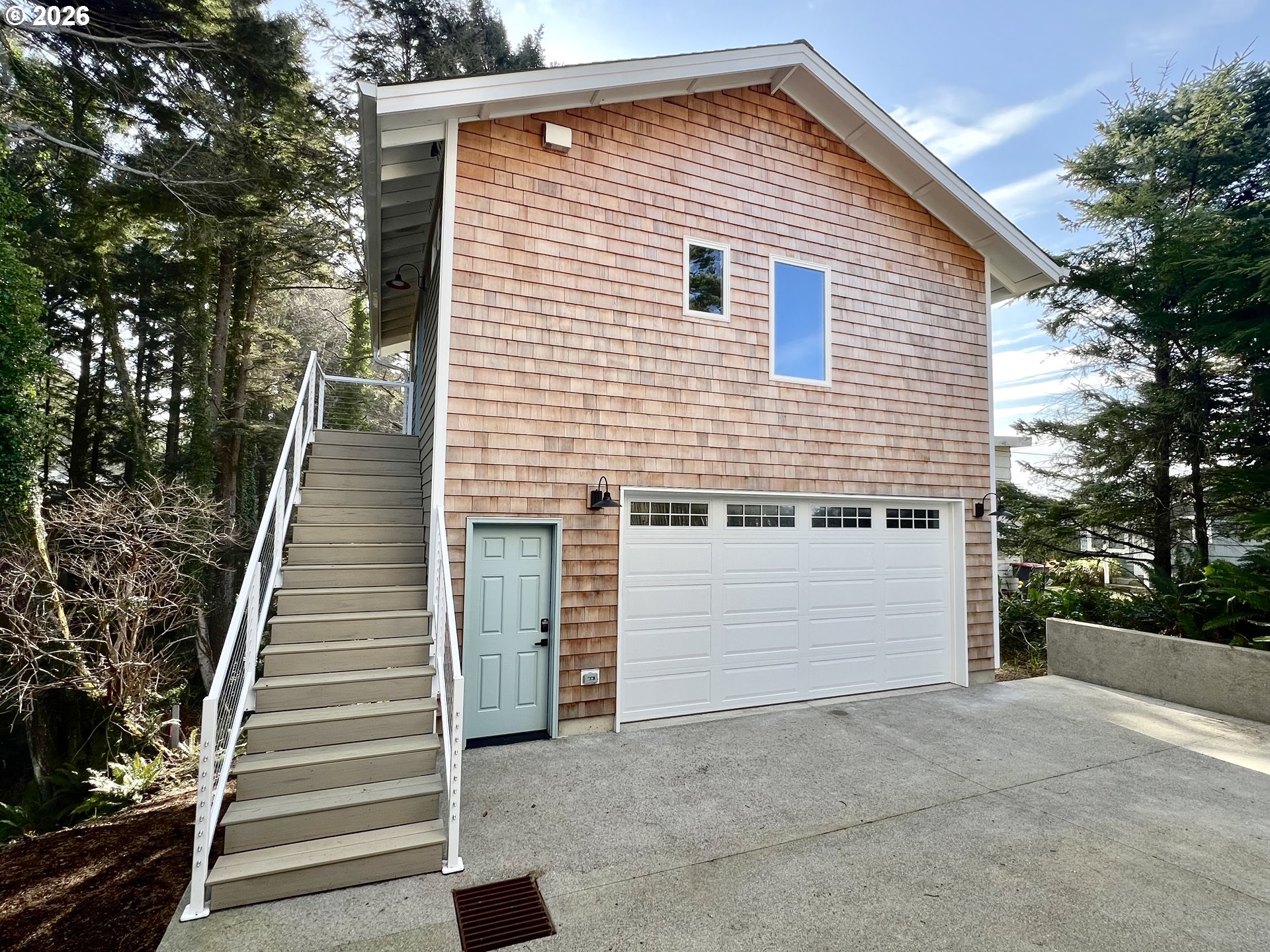 143 E TANANA AVE, Cannon Beach, OR, 97110