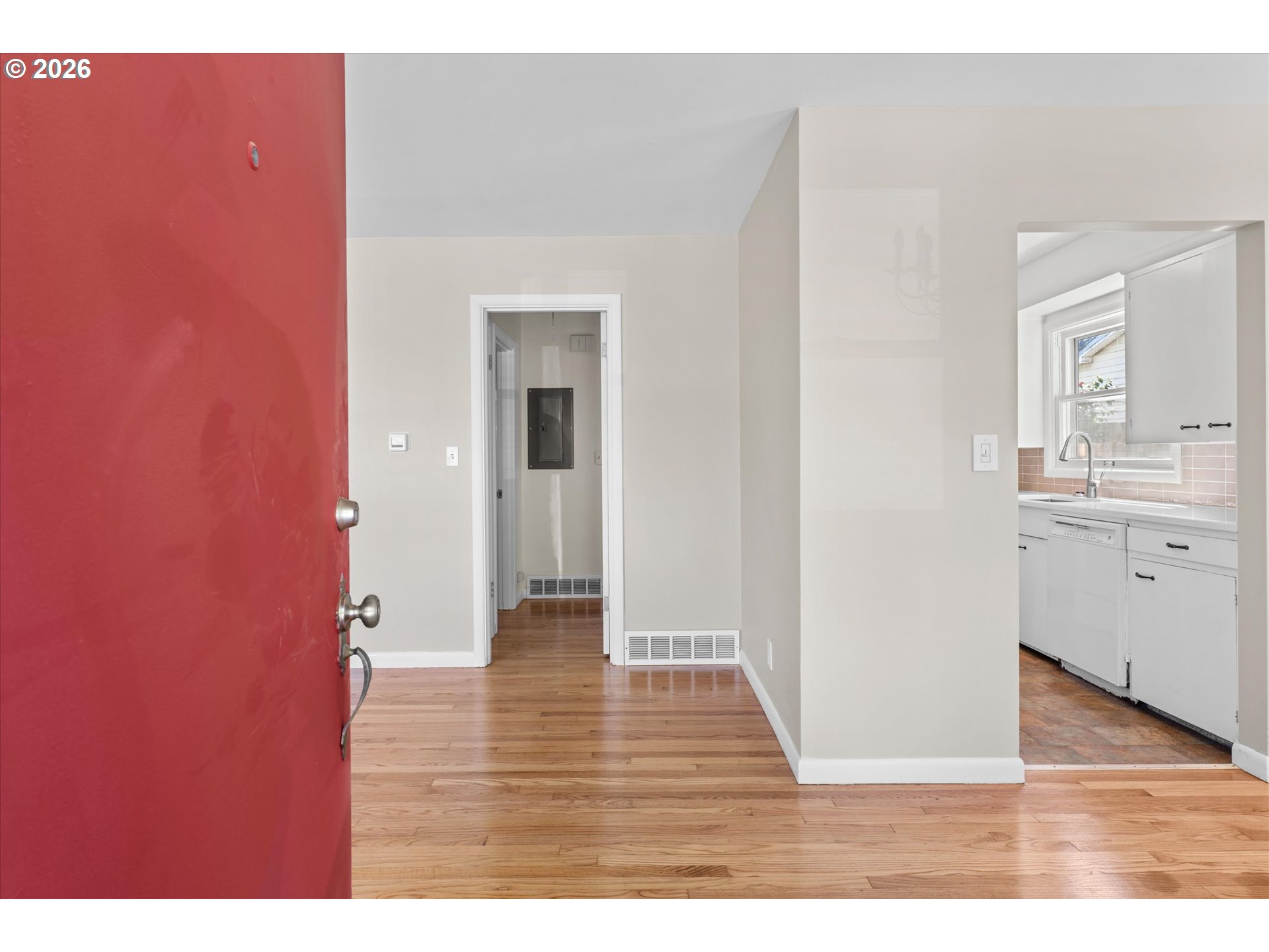 Photo #6: 324467037 Listing: Photo #6