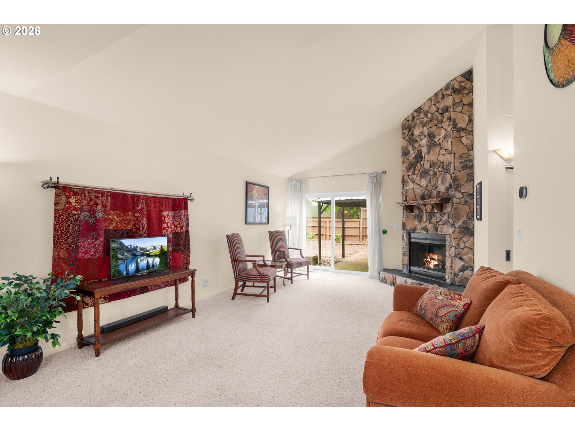Photo #1: 324731515 Listing: Photo #1