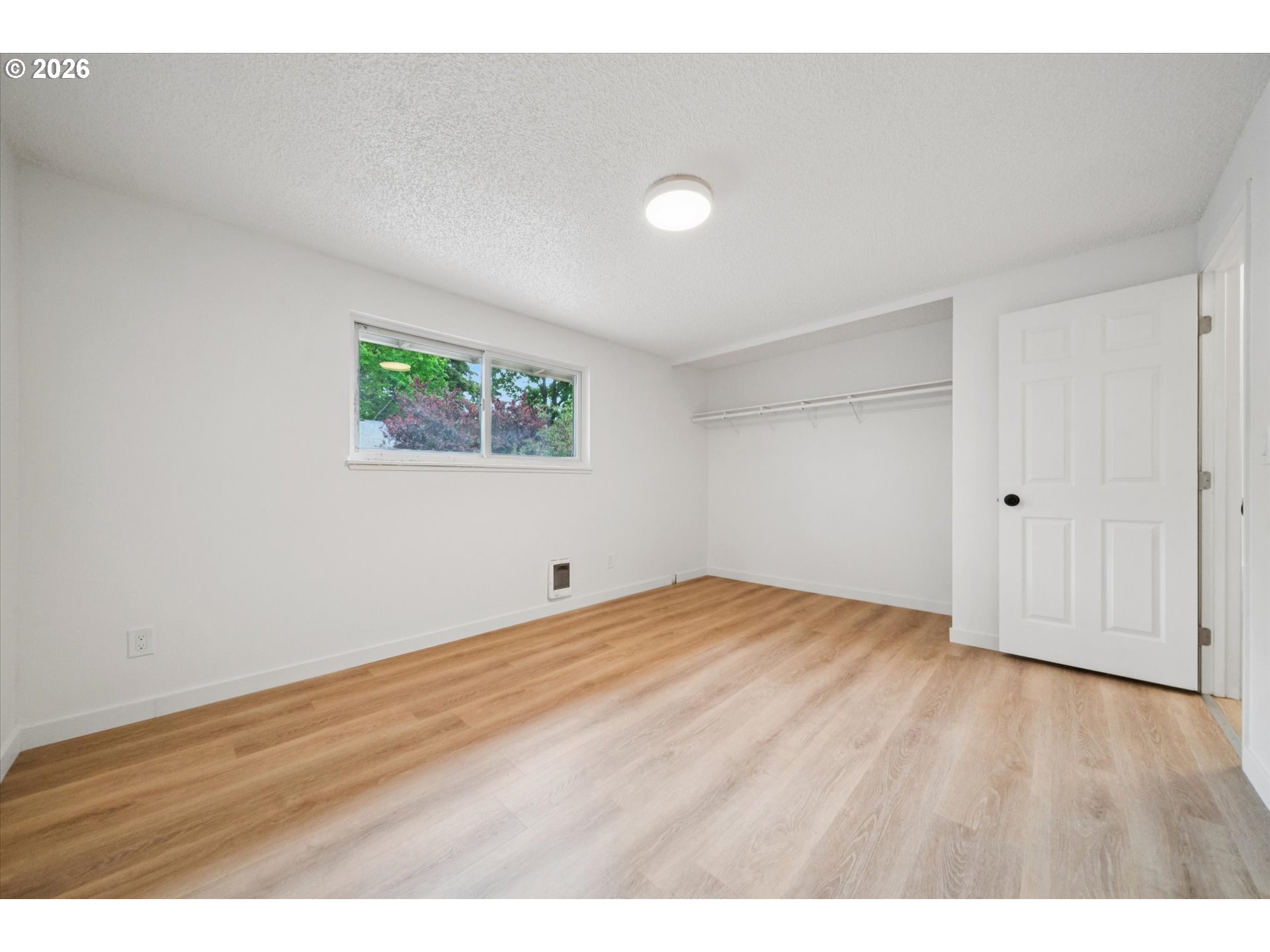 Photo #15: 325155935 Listing: Photo #15