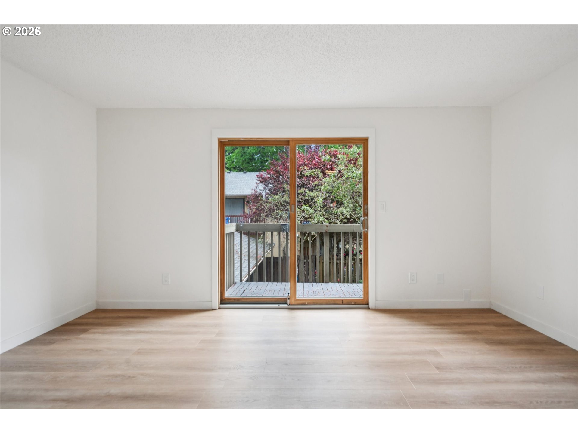 Photo #5: 325155935 Listing: Photo #5