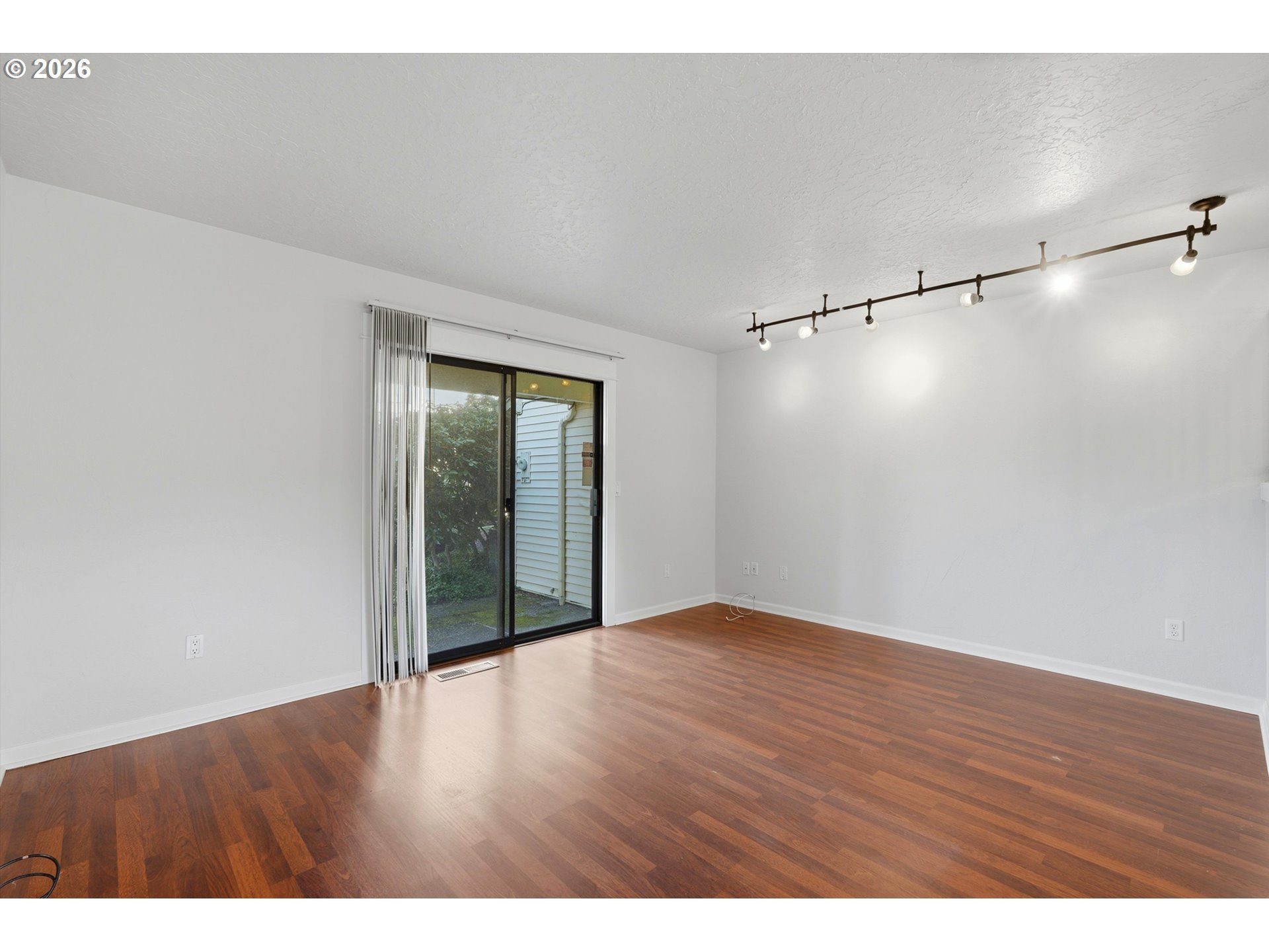 Photo #23: 325215133 Listing: Photo #23