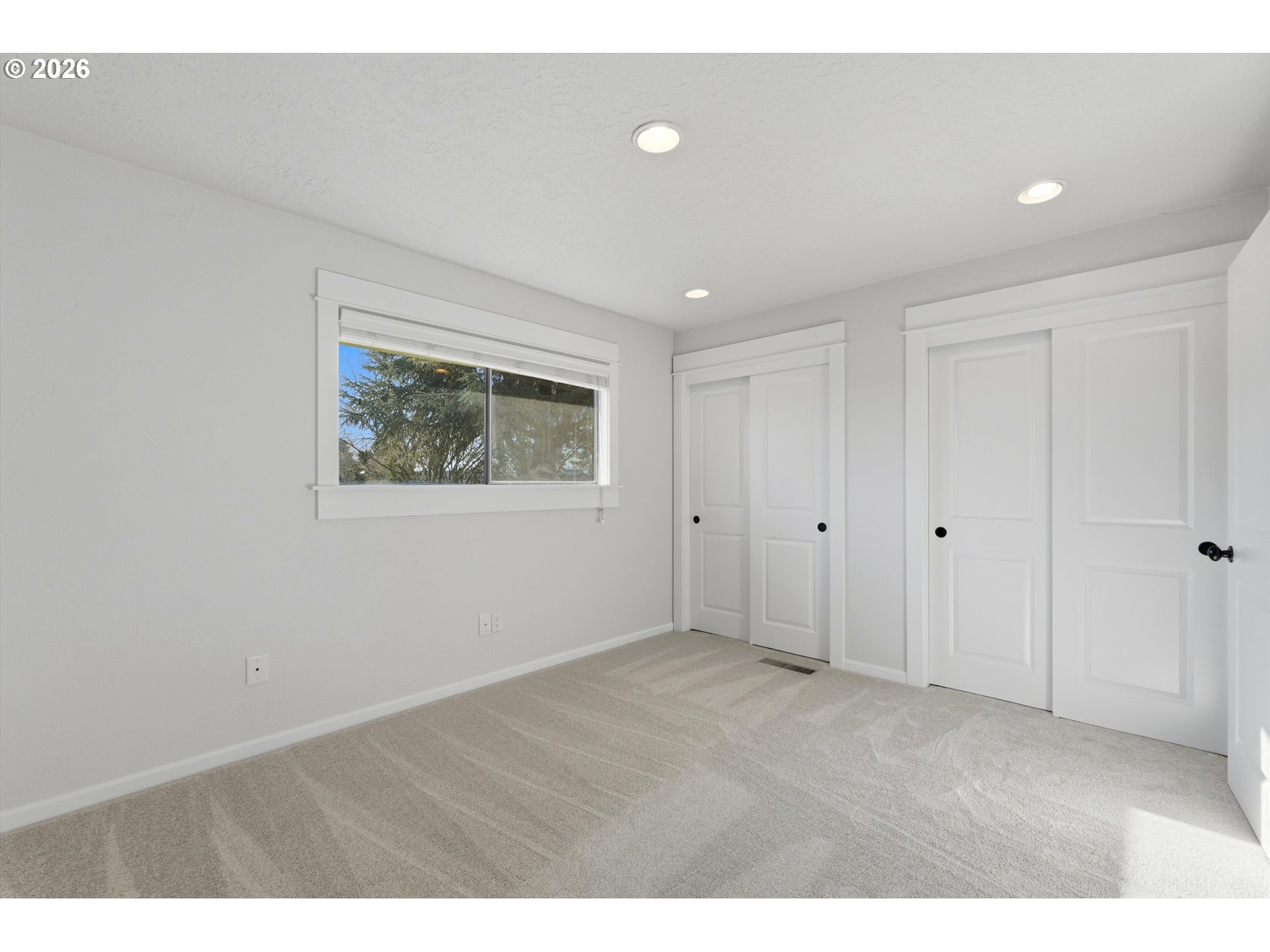 Photo #12: 325215133 Listing: Photo #12