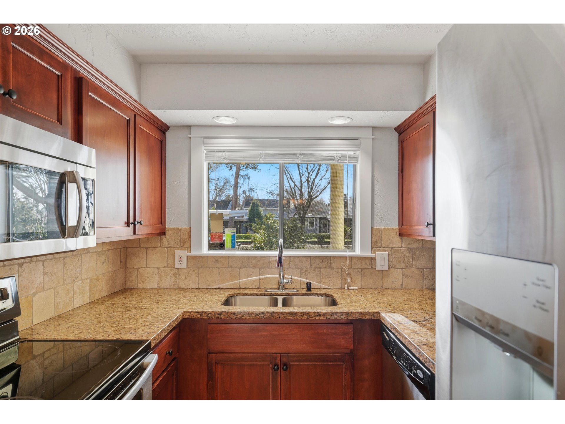 Photo #7: 325215133 Listing: Photo #7