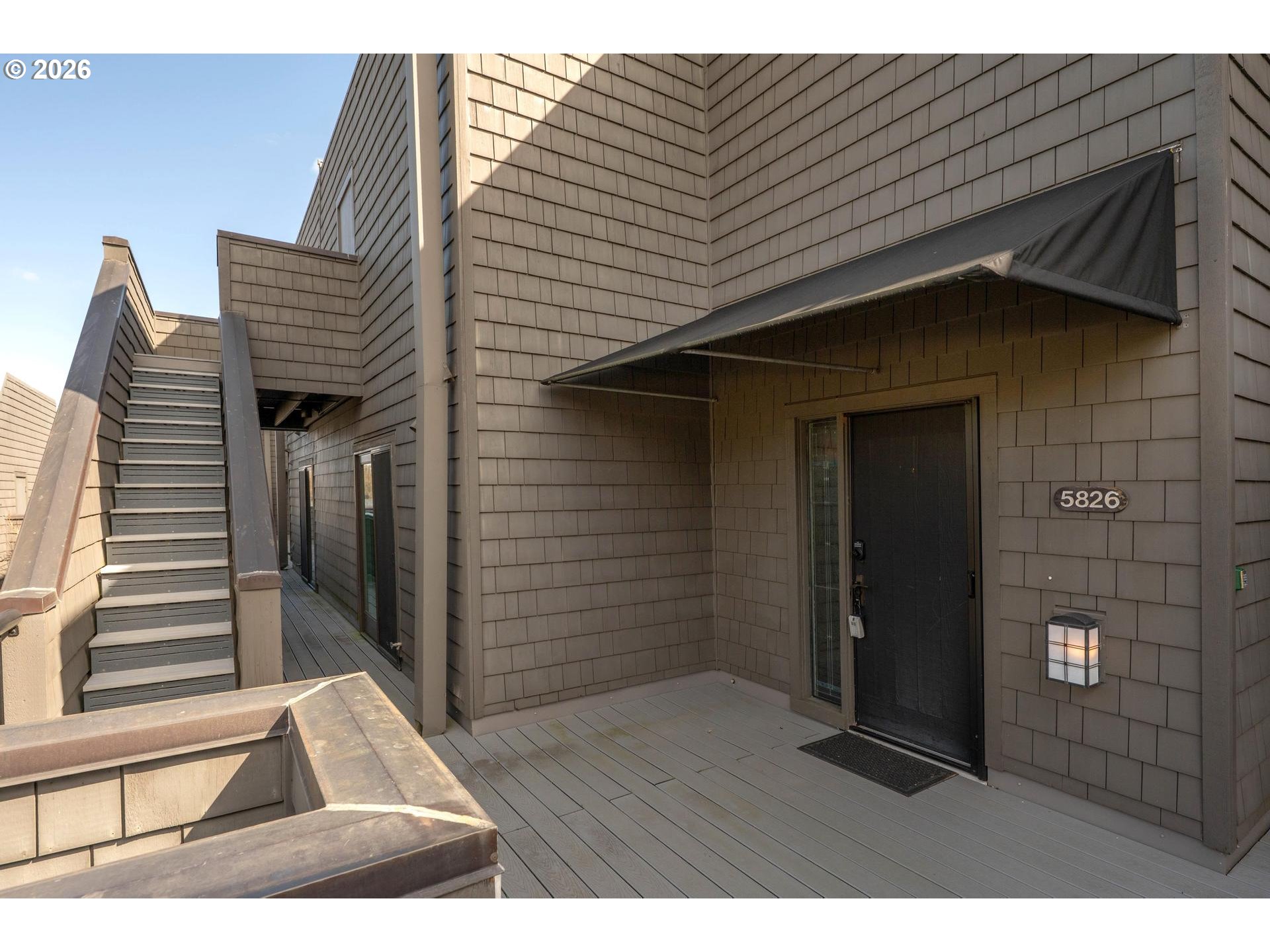 Photo #2: 325308189 Listing: Photo #2