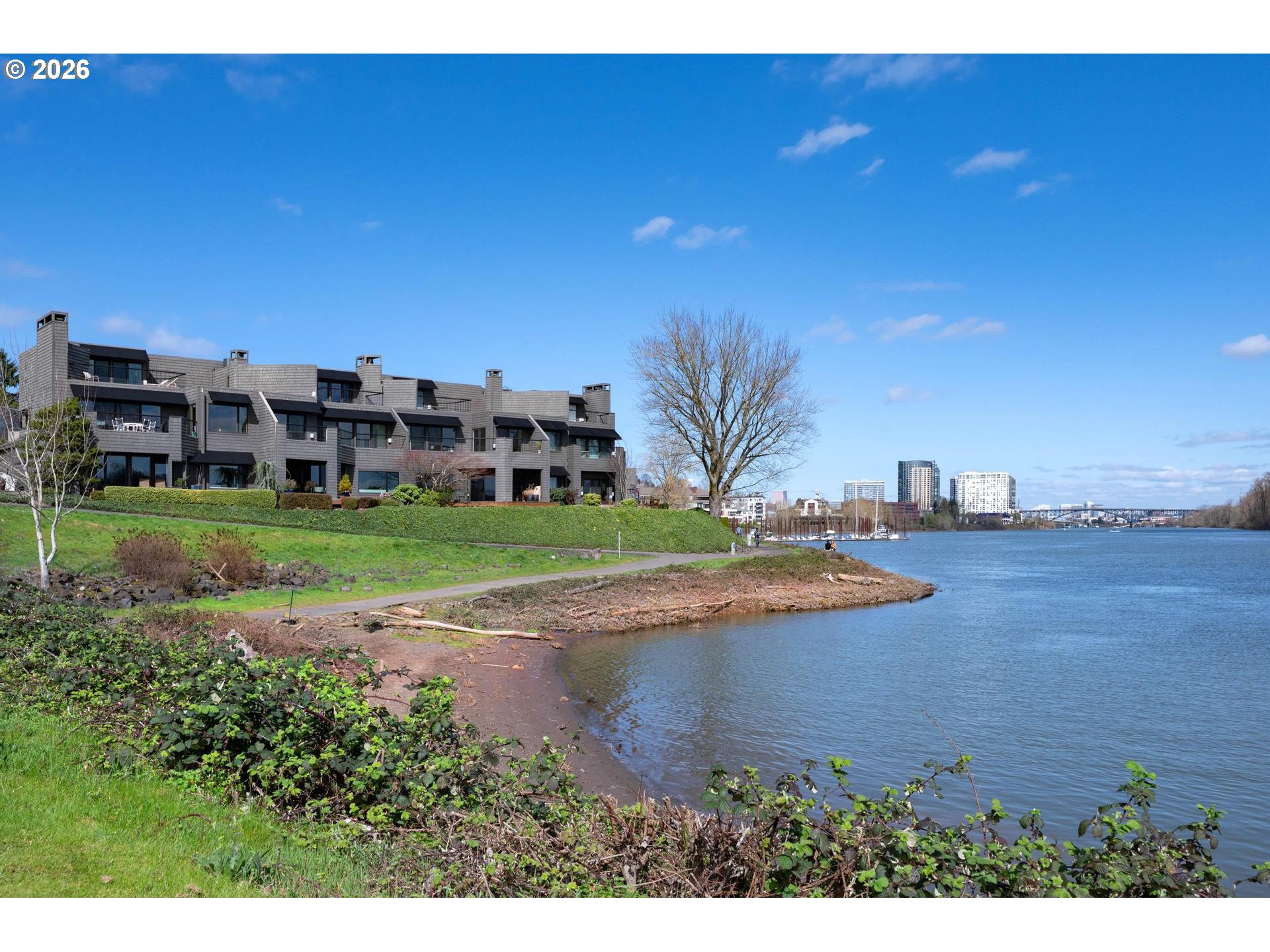 Photo #27: 325308189 Listing: Photo #27