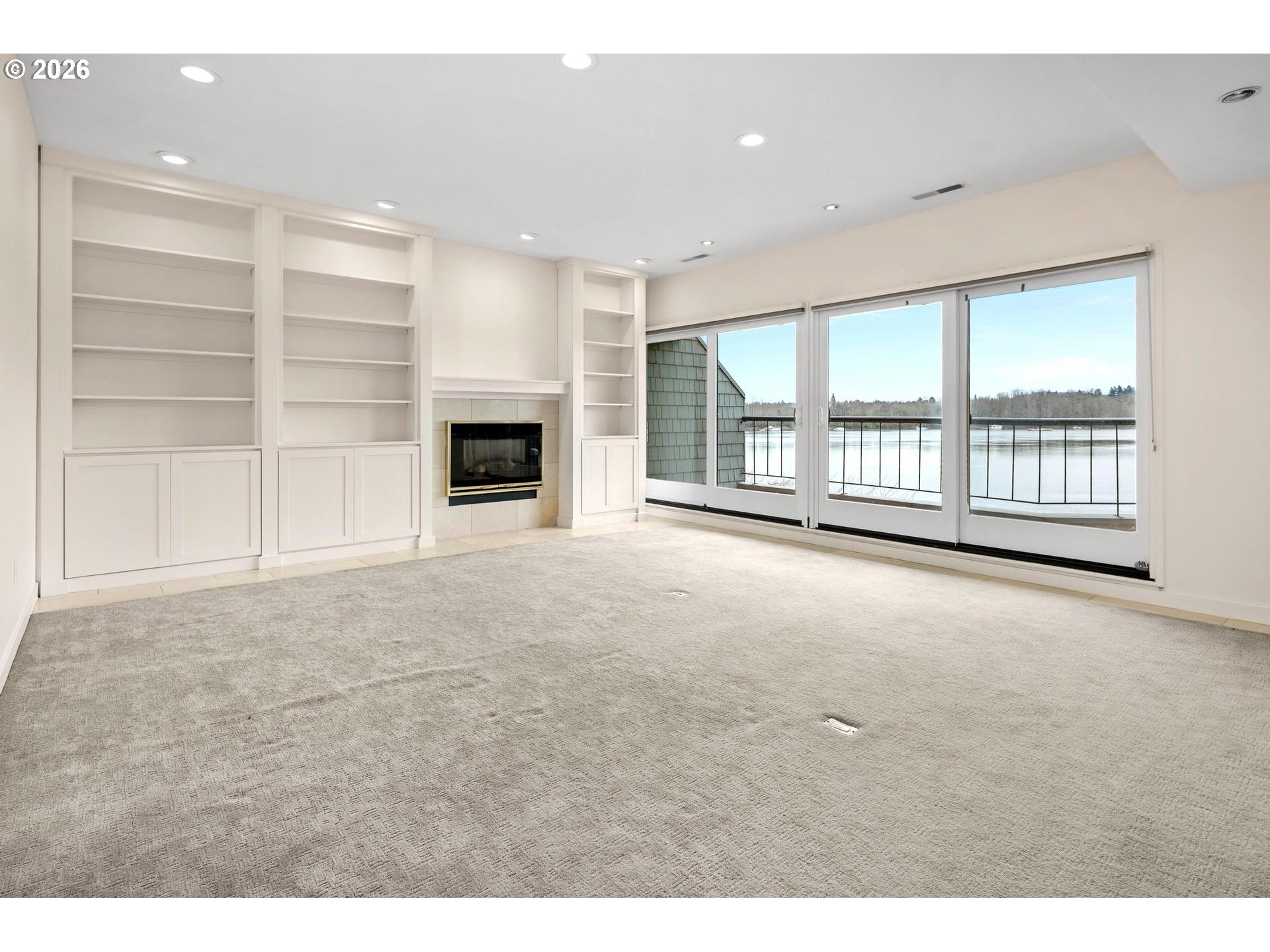 Photo #5: 325308189 Listing: Photo #5