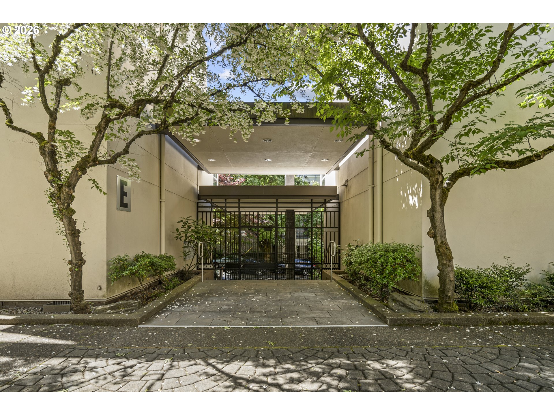 Photo #28: 325714798 Listing: Photo #28